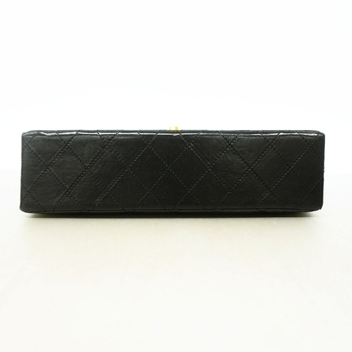 Chanel Black Leather Shoulder Bag (Pre-Owned)