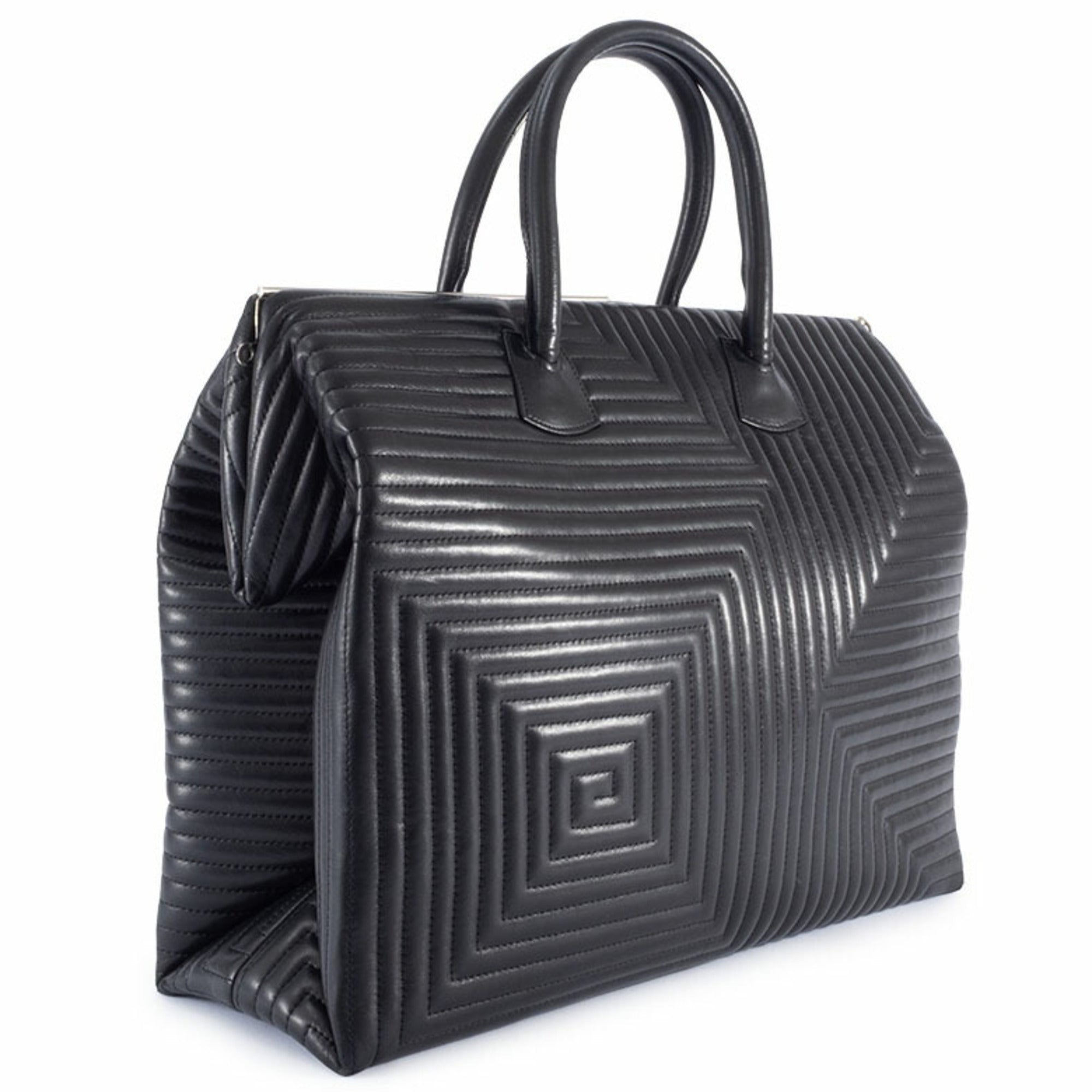 Bally Black Leather Handbag (Pre-Owned)