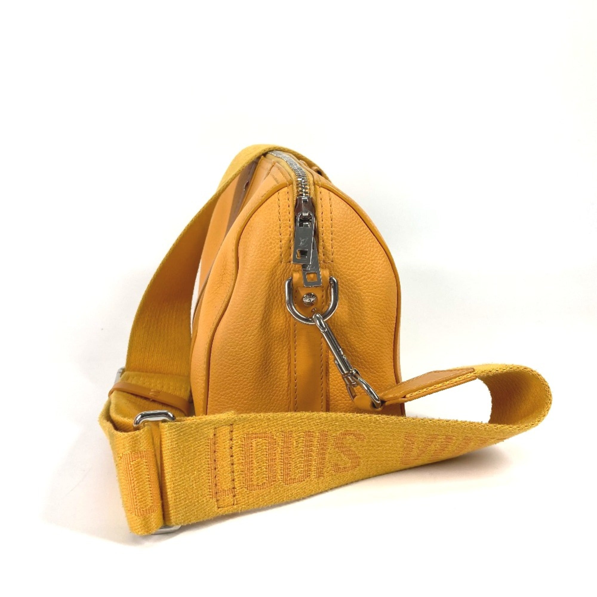 Louis Vuitton Yellow Leather Shoulder Bag (Pre-Owned)