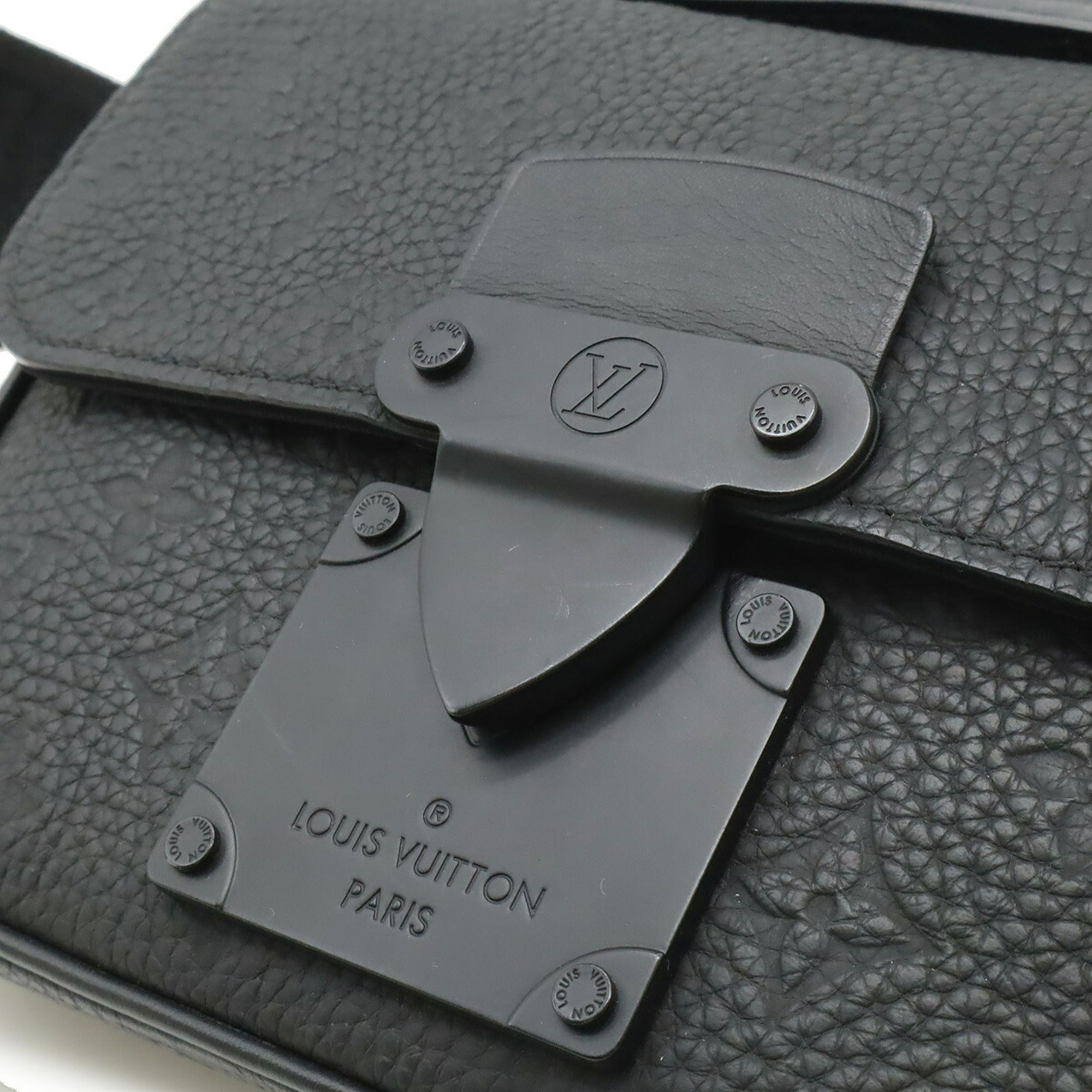 Louis Vuitton Black Noir Monogram Leather Shoulder Bag Sling Bag (Pre-Owned)