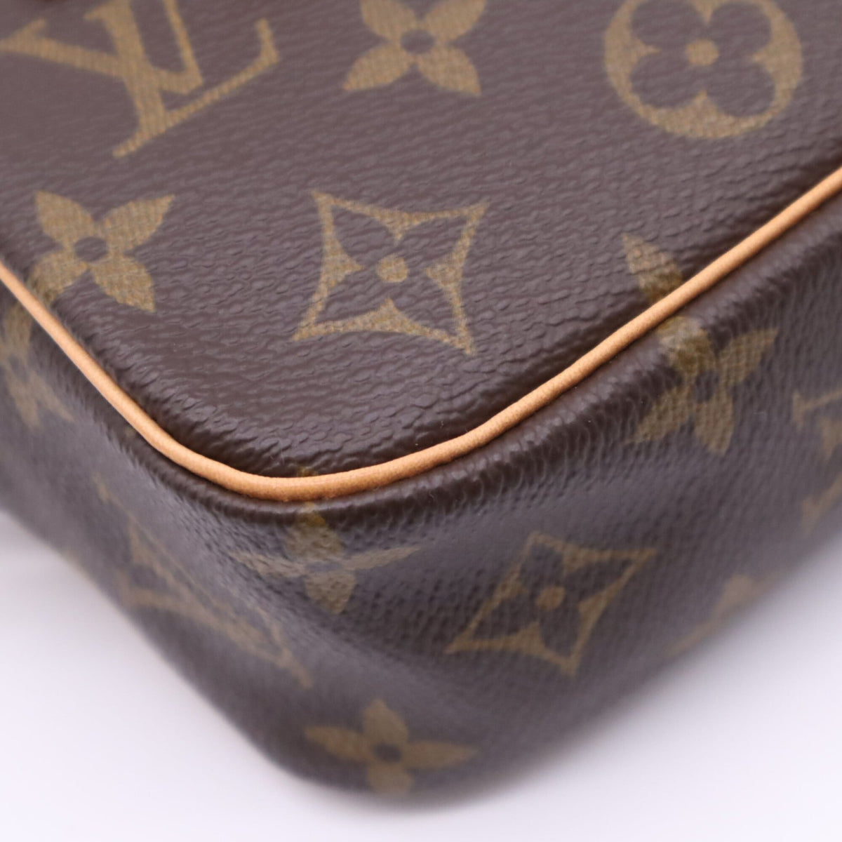 Louis Vuitton Beige Brown Coated Canvas Leather Pochette Shoulder Bag (Pre-Owned)