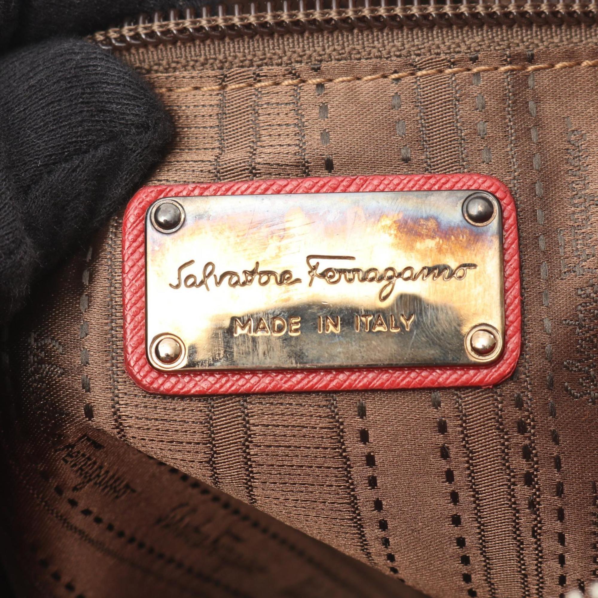 Salvatore Ferragamo Red Color Leather Handbag (Pre-Owned)