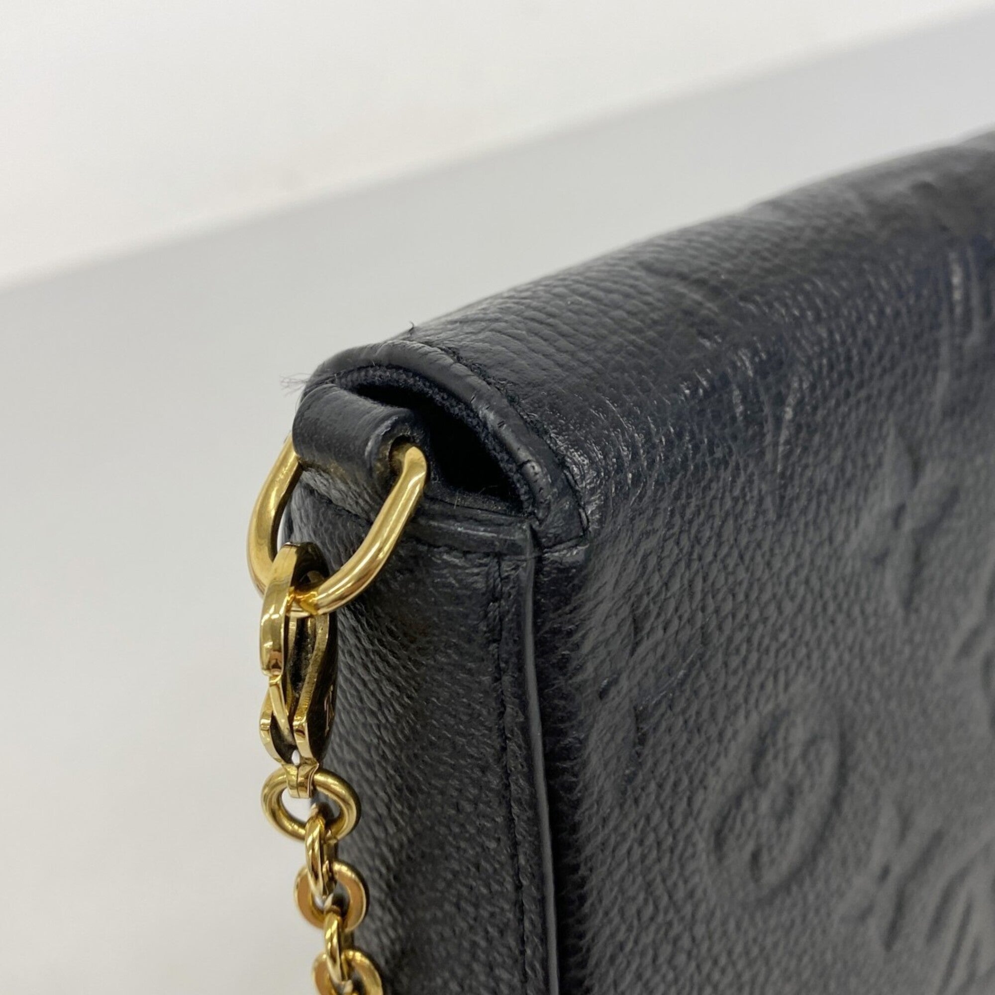 Louis Vuitton Noir Chain/Shoulder Wallet (Pre-Owned)