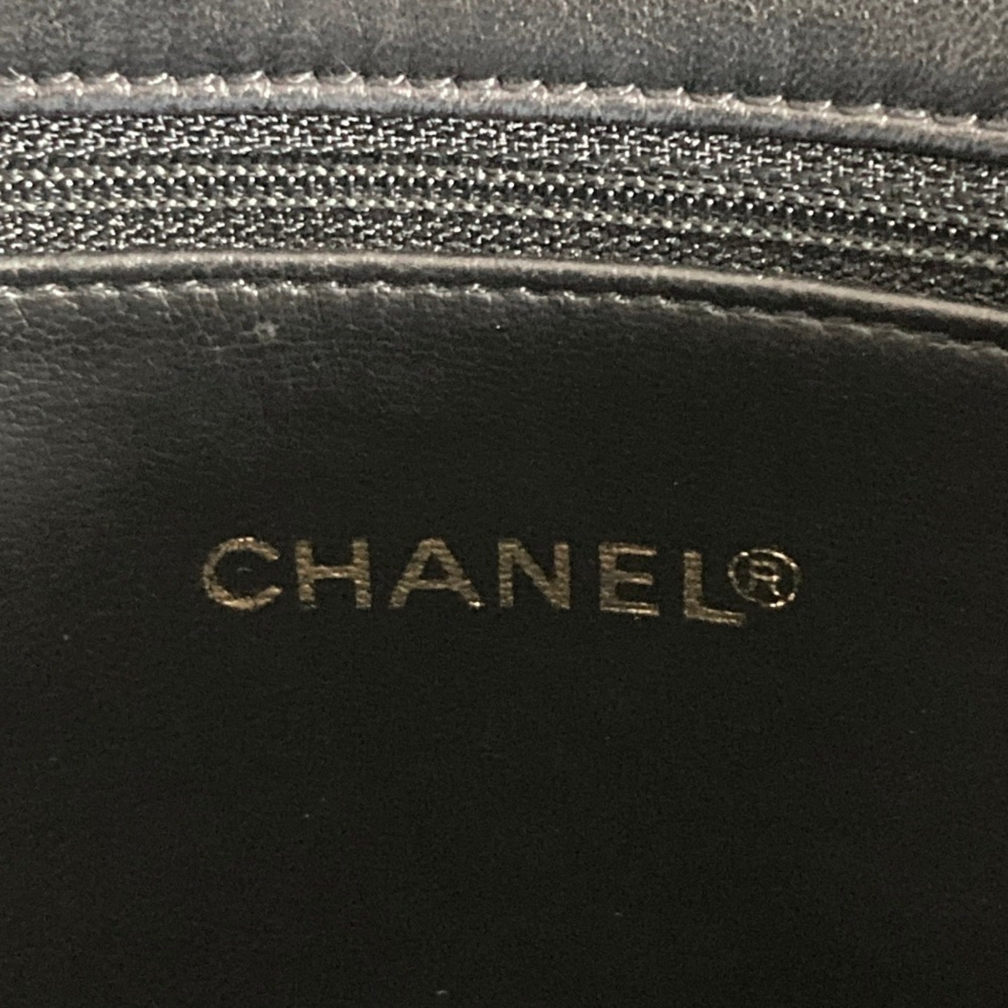 Chanel Black Leather Shoulder Bag Tote Bag (Pre-Owned)