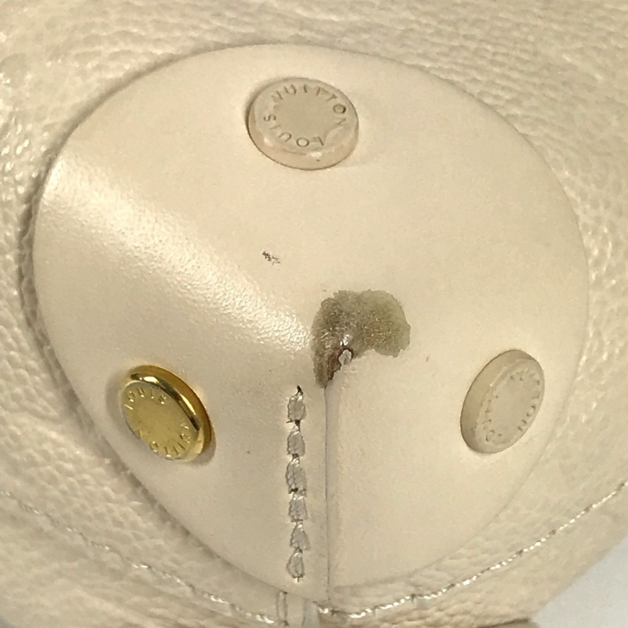 Louis Vuitton White Monogram Empreinte Handbag (Pre-Owned)