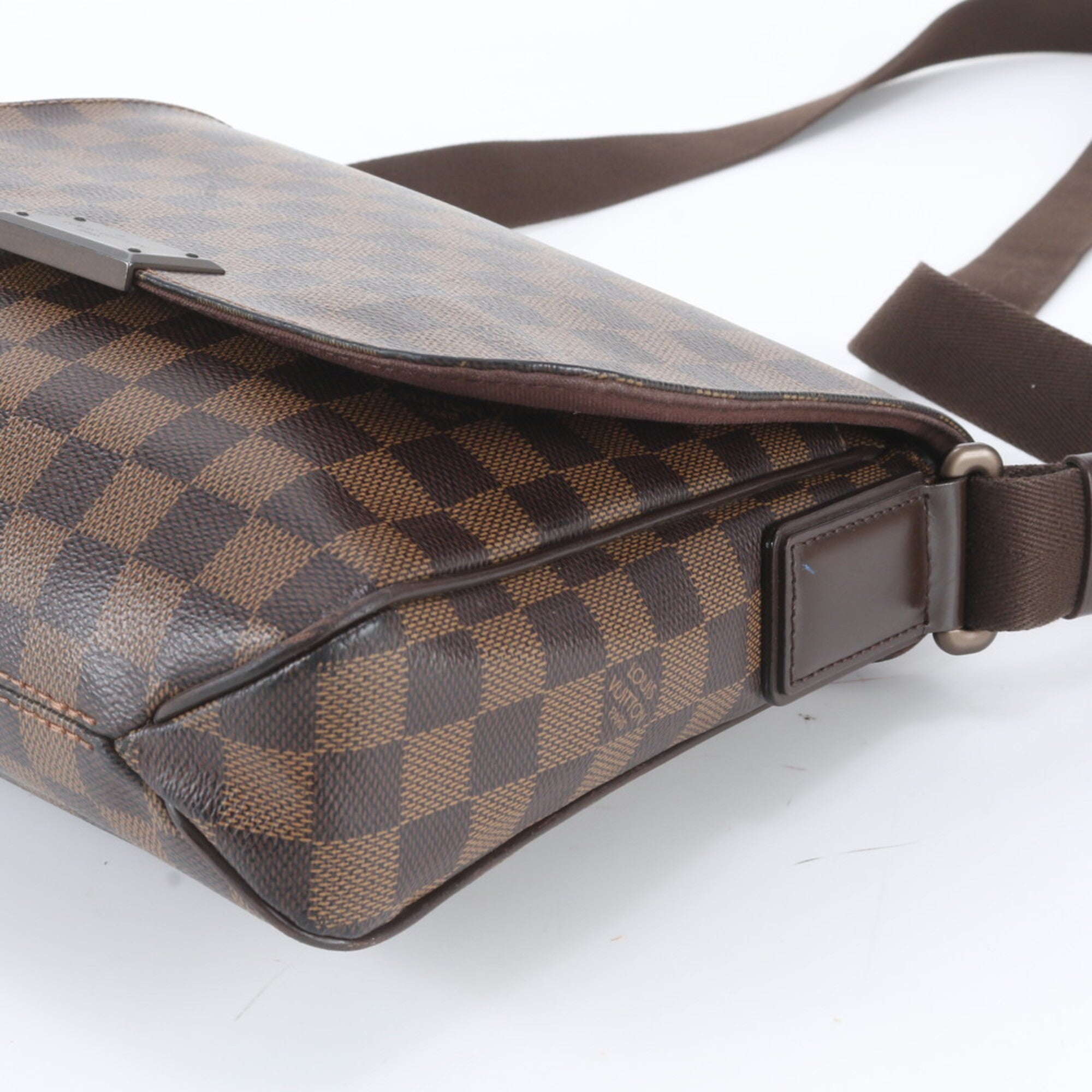 Louis Vuitton Ebene Leather Coated Canvas Messenger Bag Shoulder Bag (Pre-Owned)