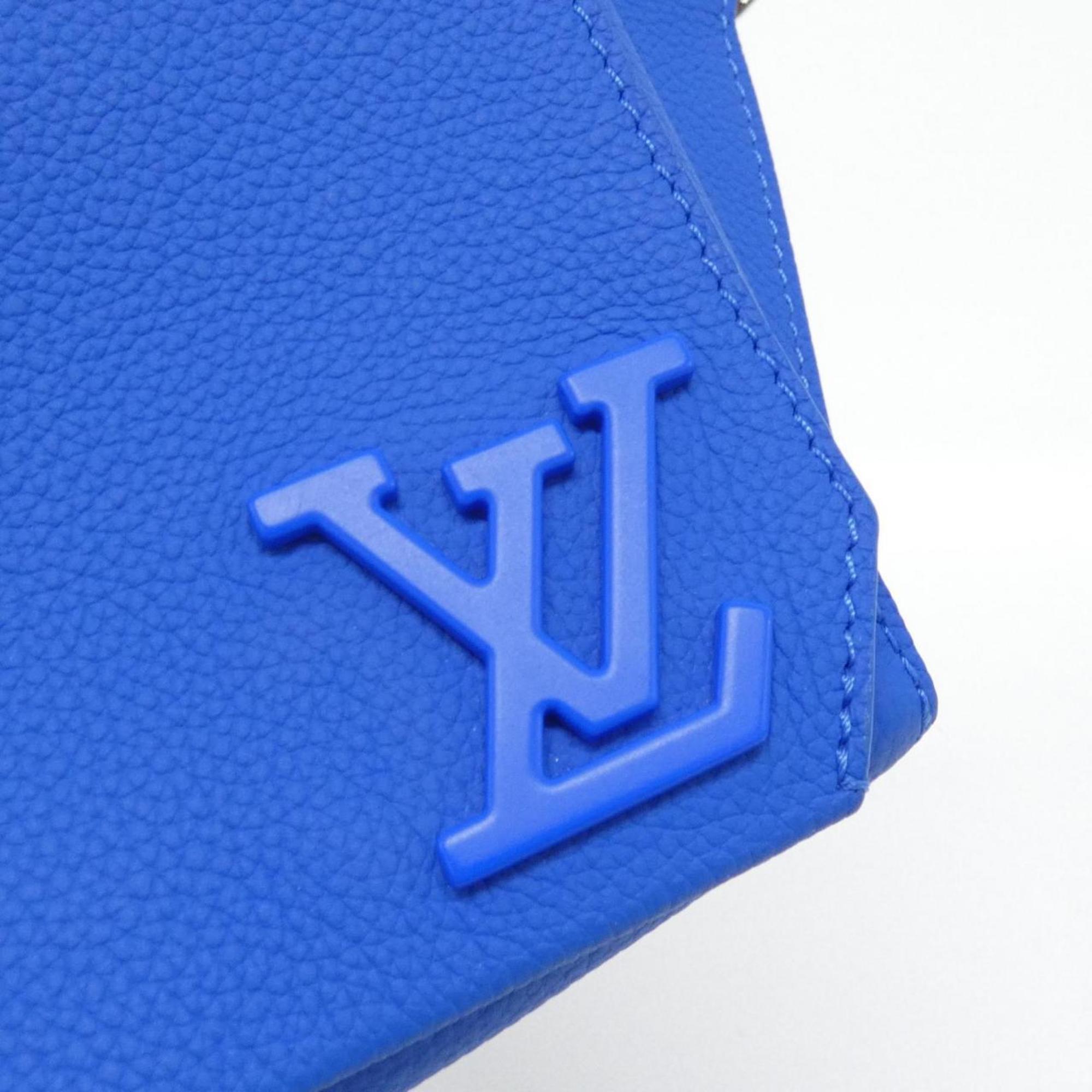 Louis Vuitton Blue Leather Shoulder Bag (Pre-Owned)