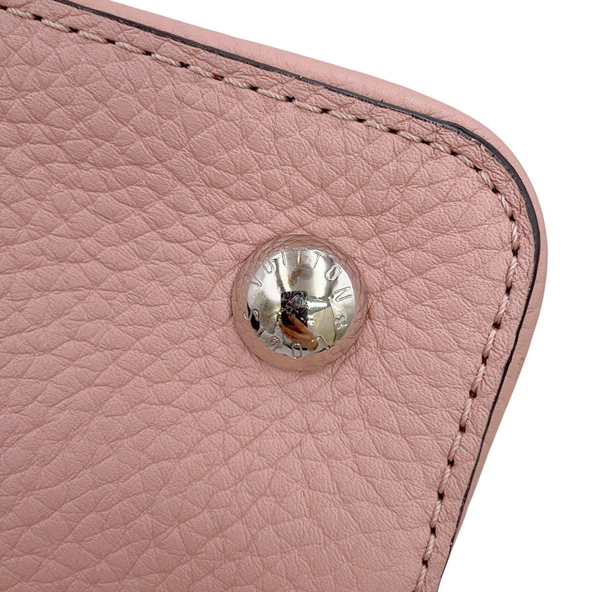 Louis Vuitton Magnolia Leather Handbag (Pre-Owned)