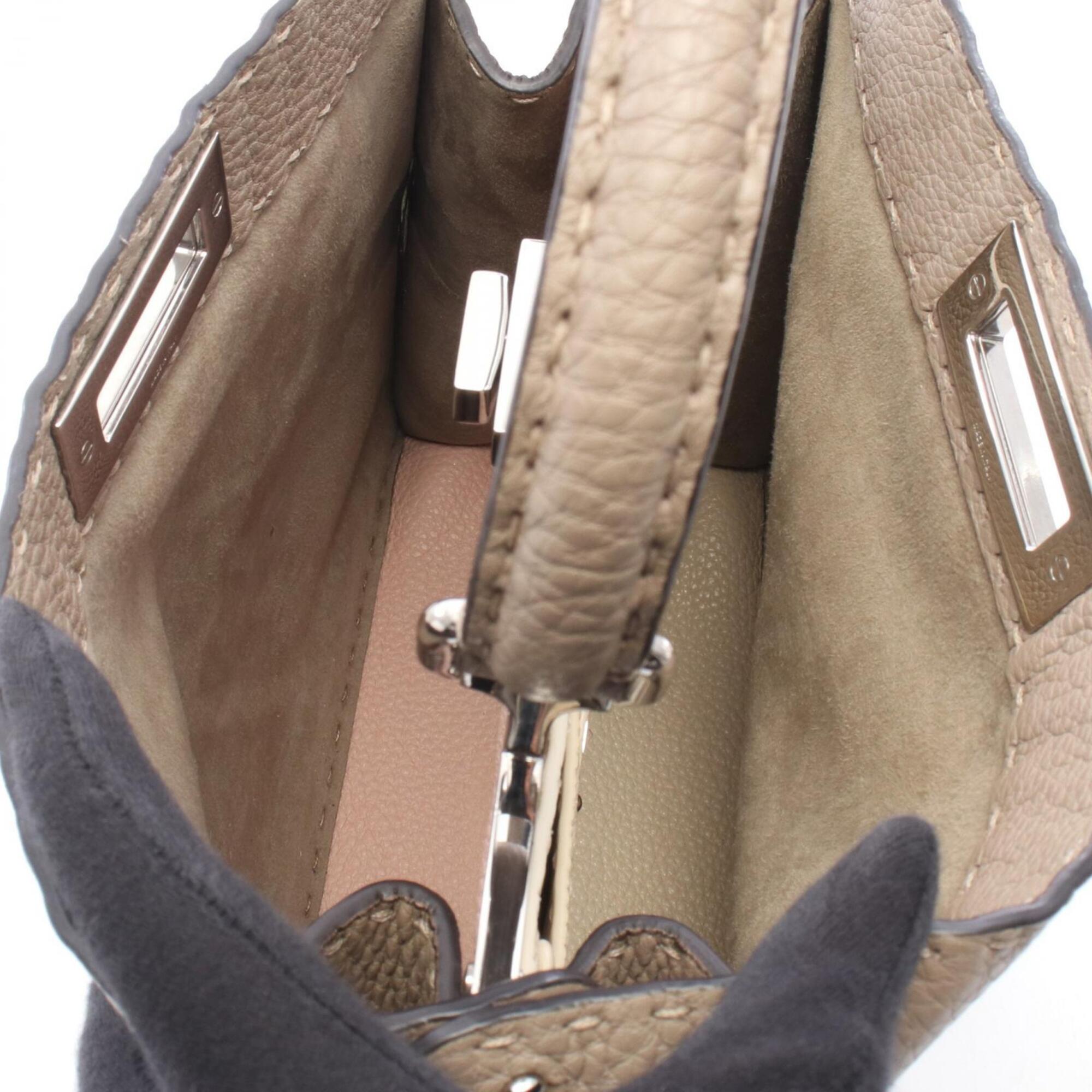 Fendi Beige Leather Handbag (Pre-Owned)
