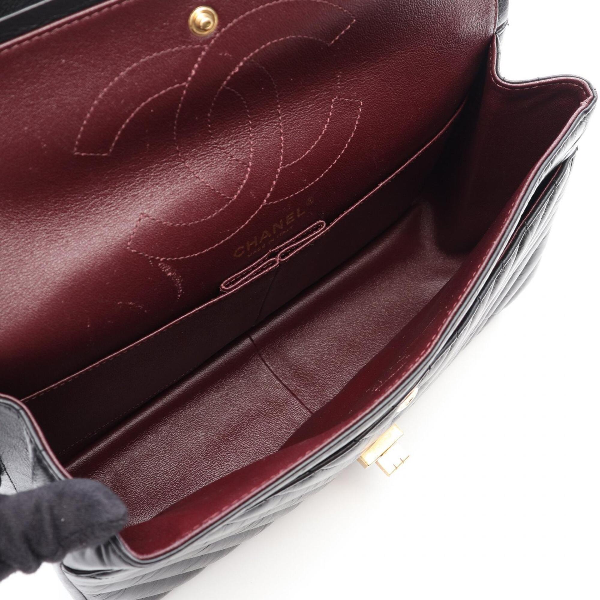 Chanel Black Leather Handbag Shoulder Bag (Pre-Owned)
