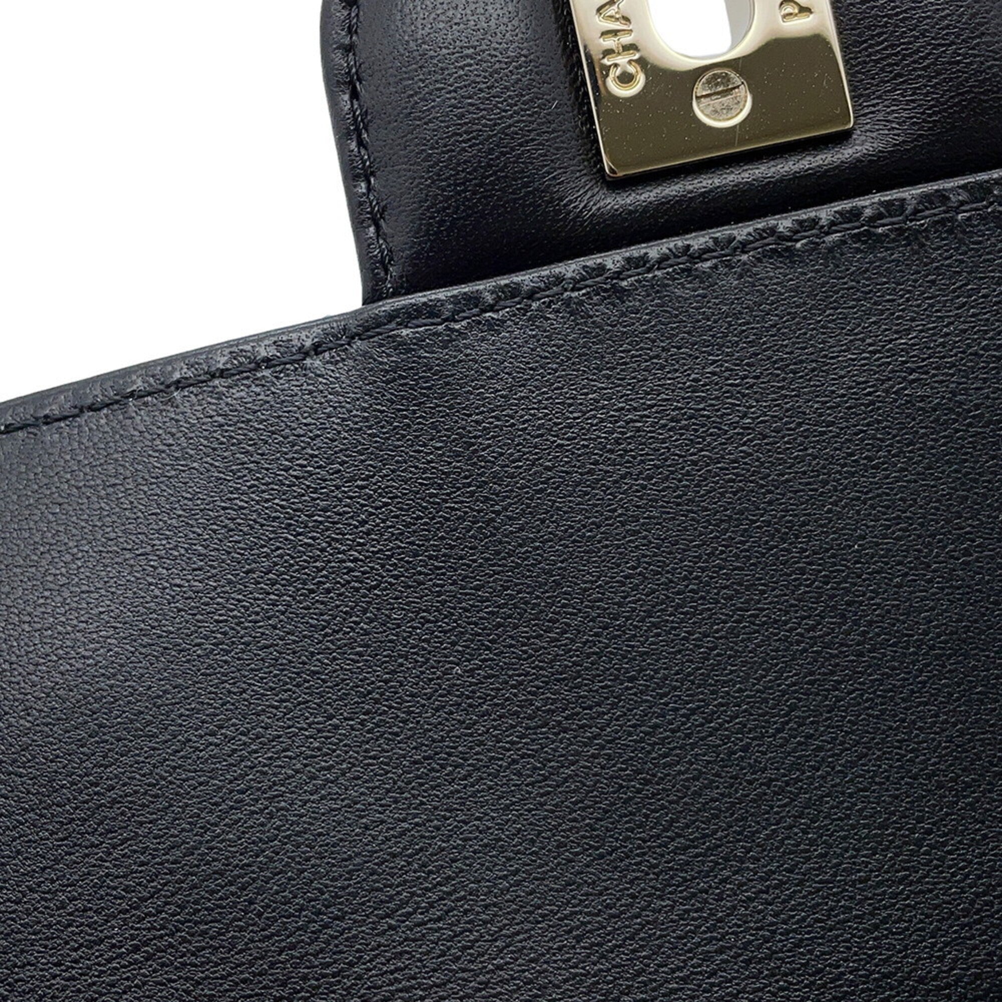 Chanel Matelasse Black Leather Handbag Shoulder Bag (Pre-Owned)