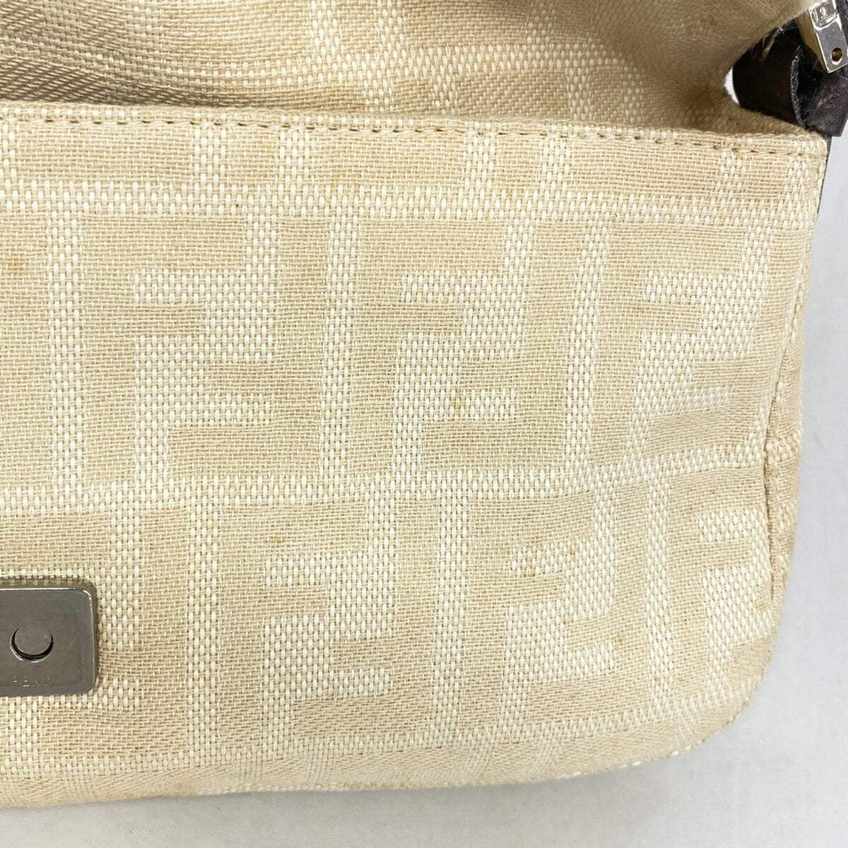 Fendi Beige Canvas Handbag (Pre-Owned)