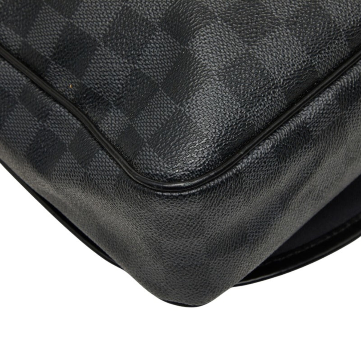 Louis Vuitton Black Pvc Leather Shoulder Bag (Pre-Owned)