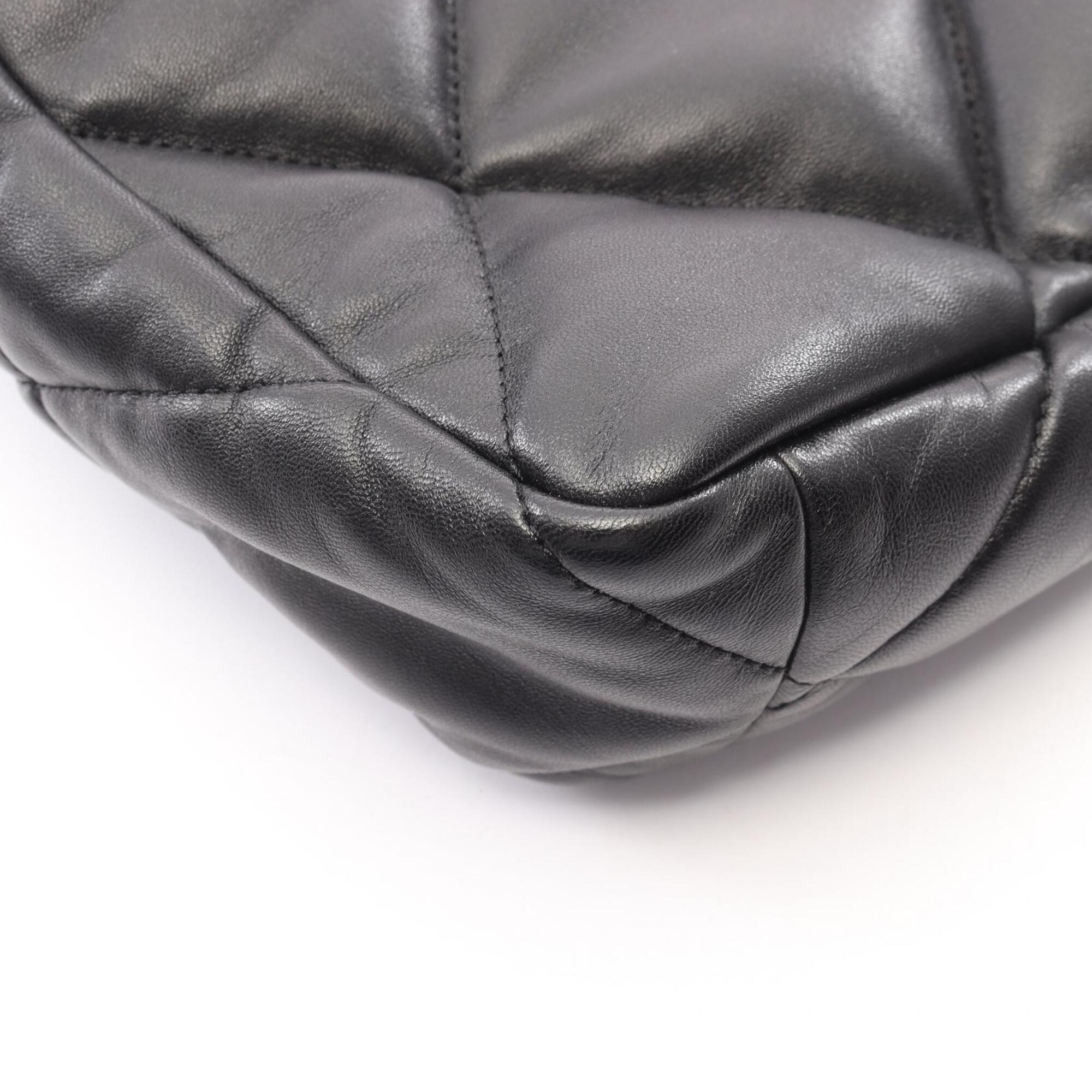 Chanel Black Leather Shoulder Bag (Pre-Owned)