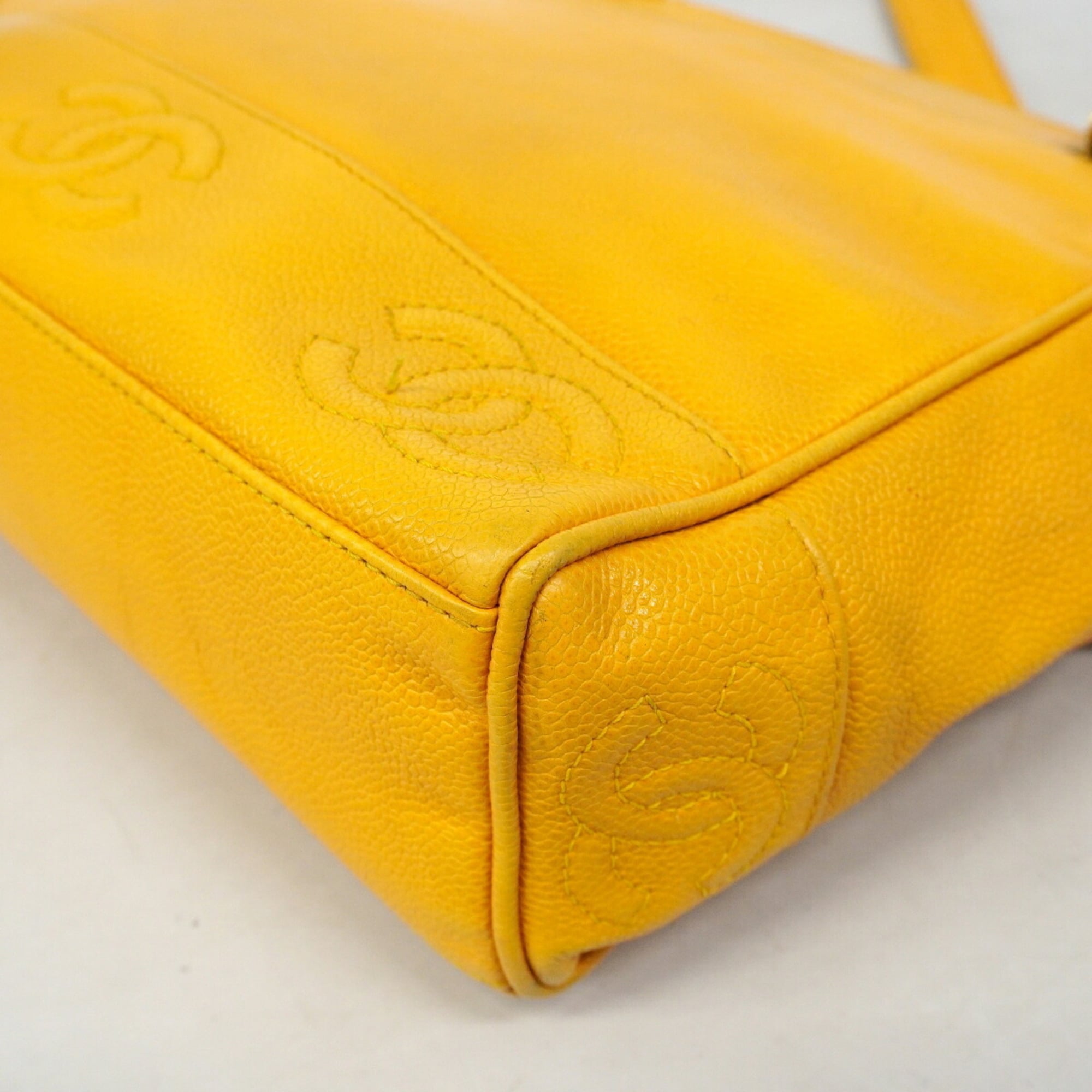 Chanel Yellow Grained Calfskin Shoulder Bag (Pre-Owned)