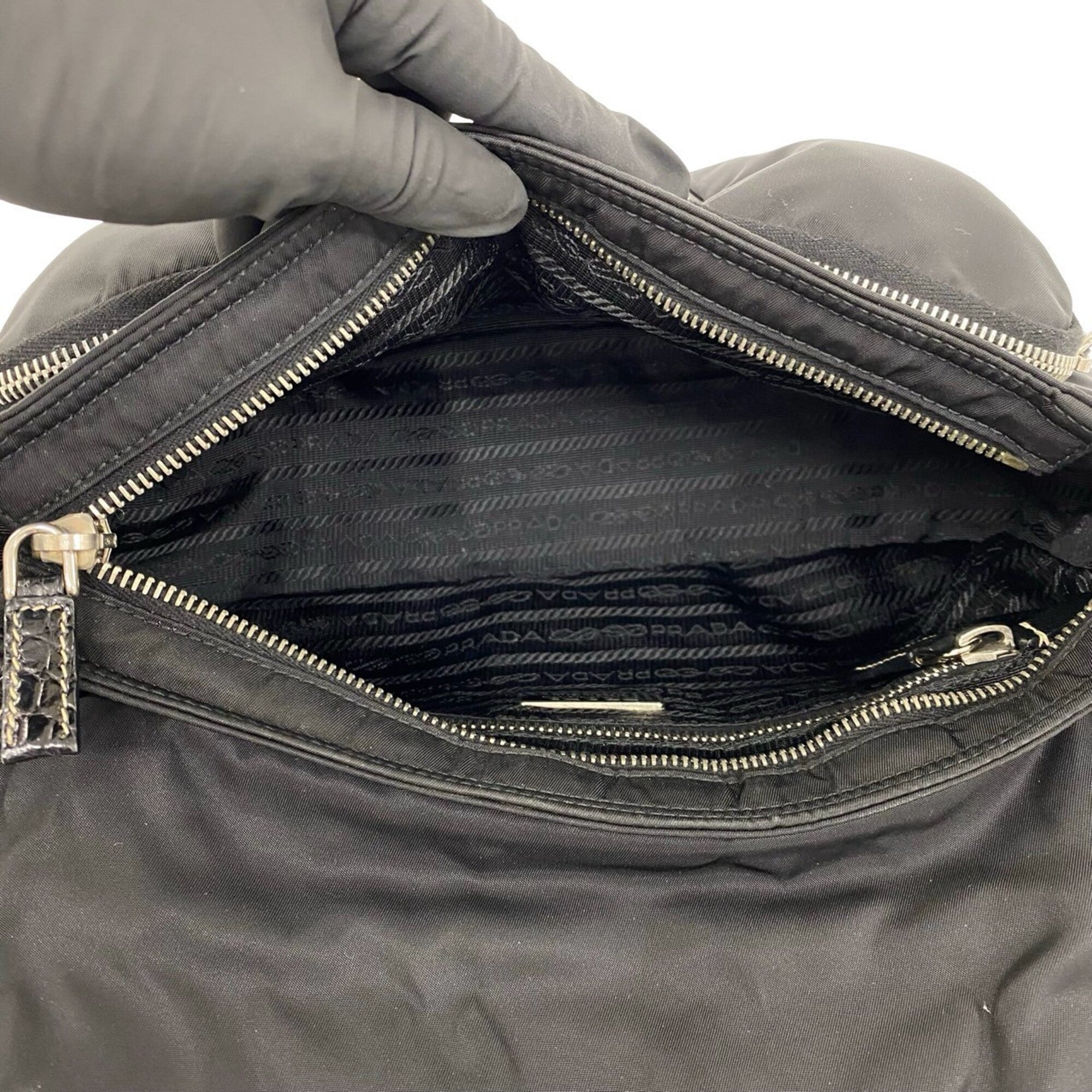 Prada Black Leather Nylon Handbag Shoulder Bag (Pre-Owned)