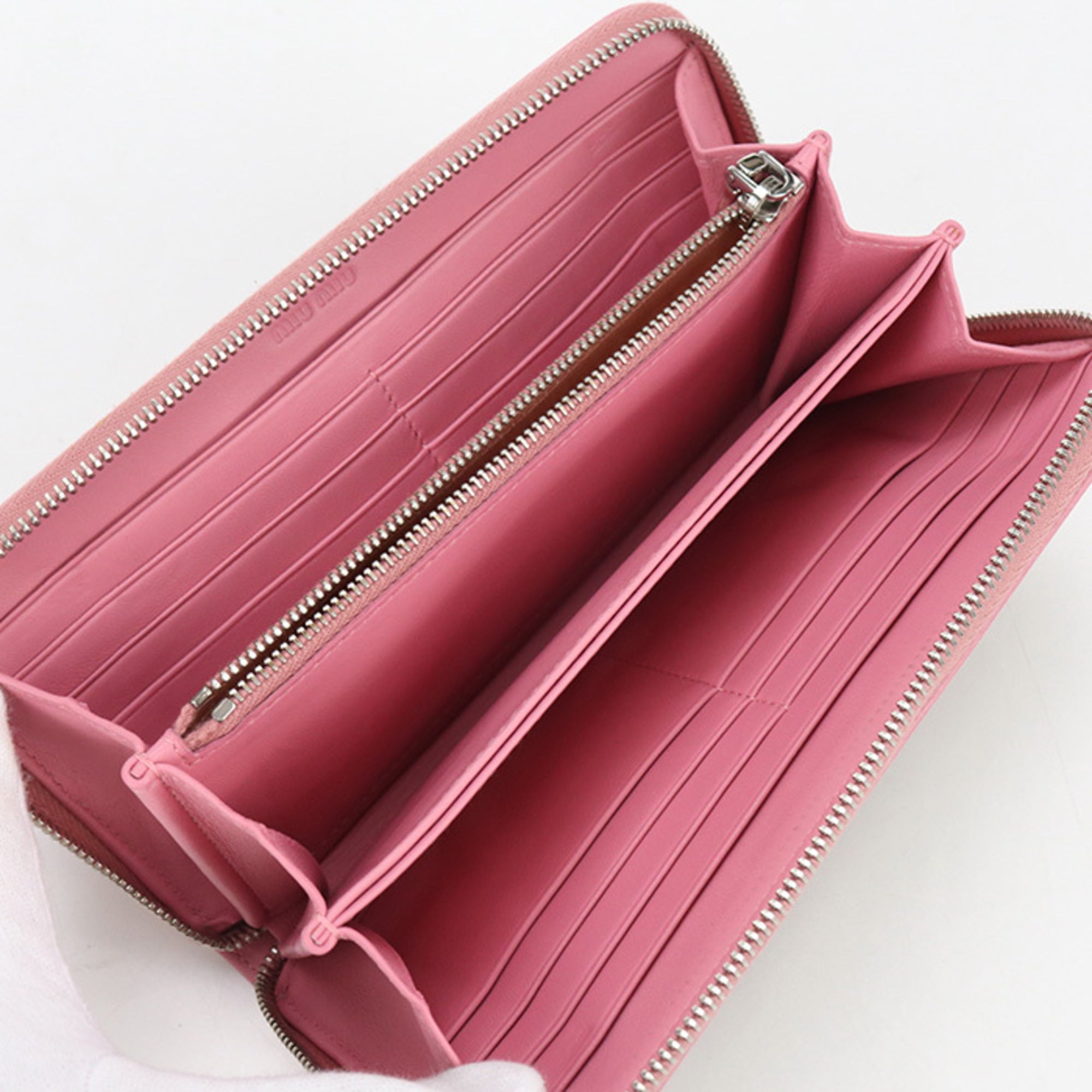 Miu Miu Matelasse Pink Coin Purse/Coin Case (Pre-Owned)