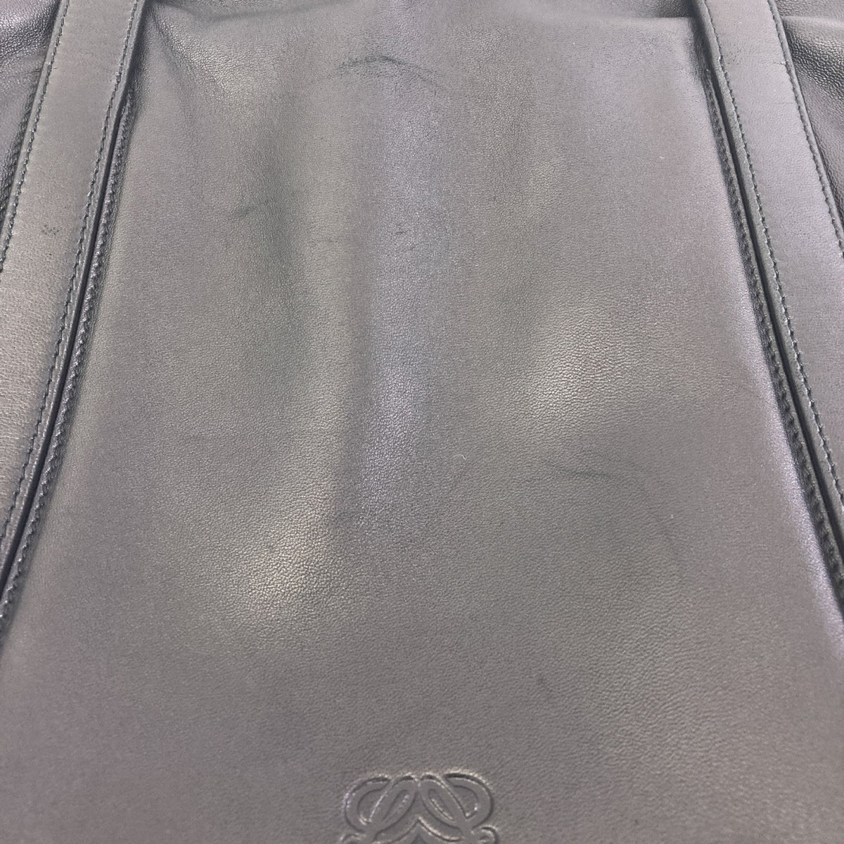 Loewe Black Leather Tote Bag (Pre-Owned)