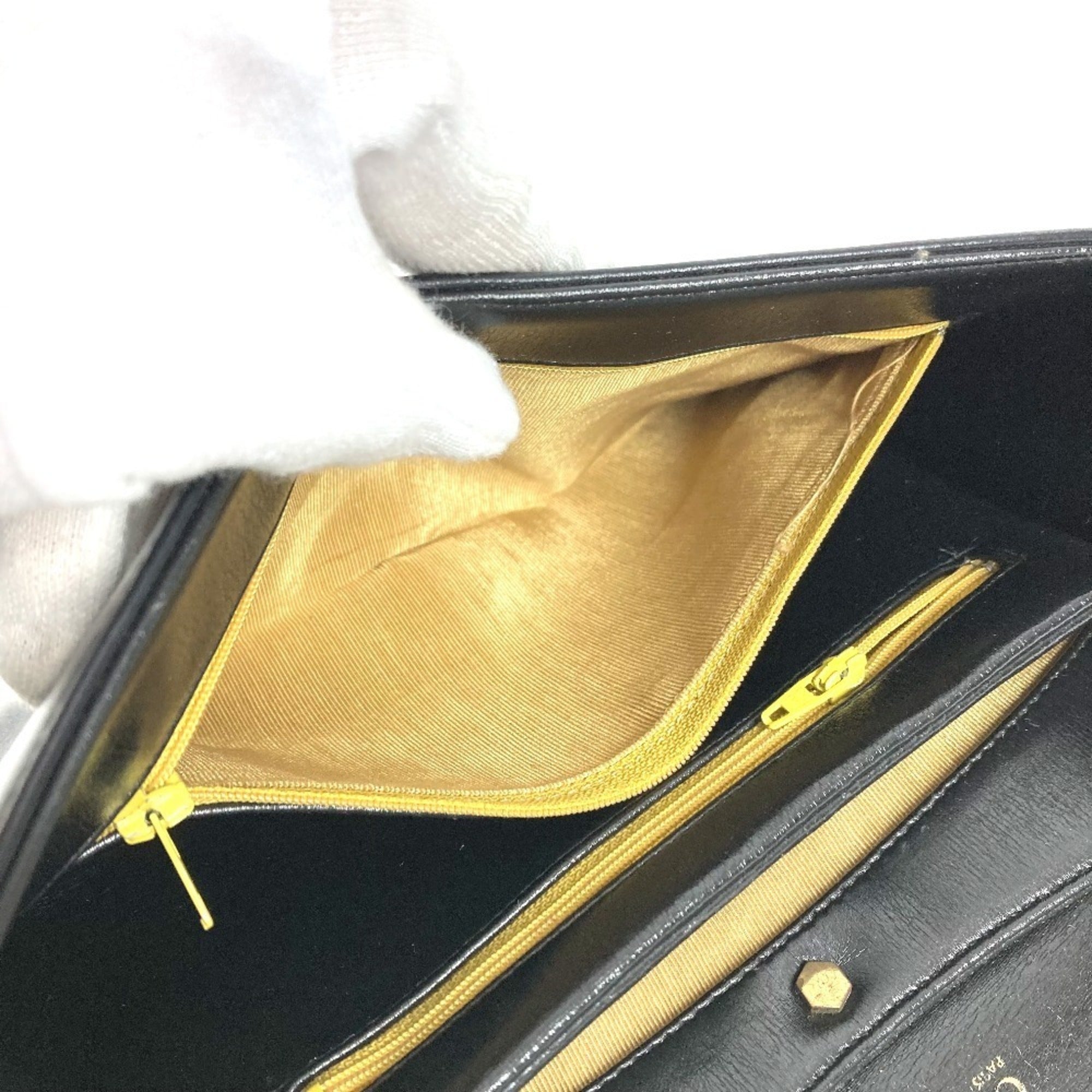 Christian Dior Black Leather Handbag (Pre-Owned)