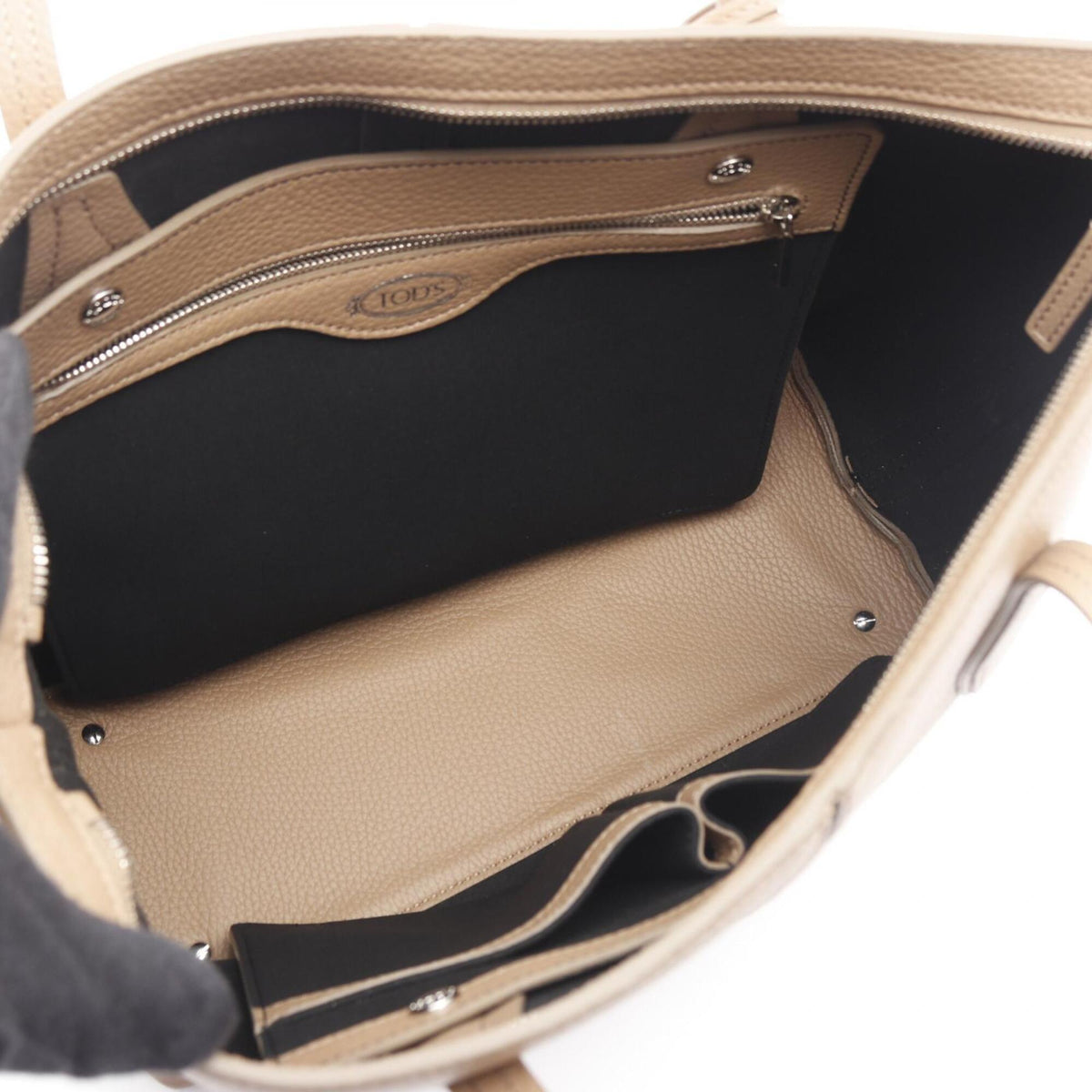 Tod's Beige Leather Handbag Tote Bag (Pre-Owned)