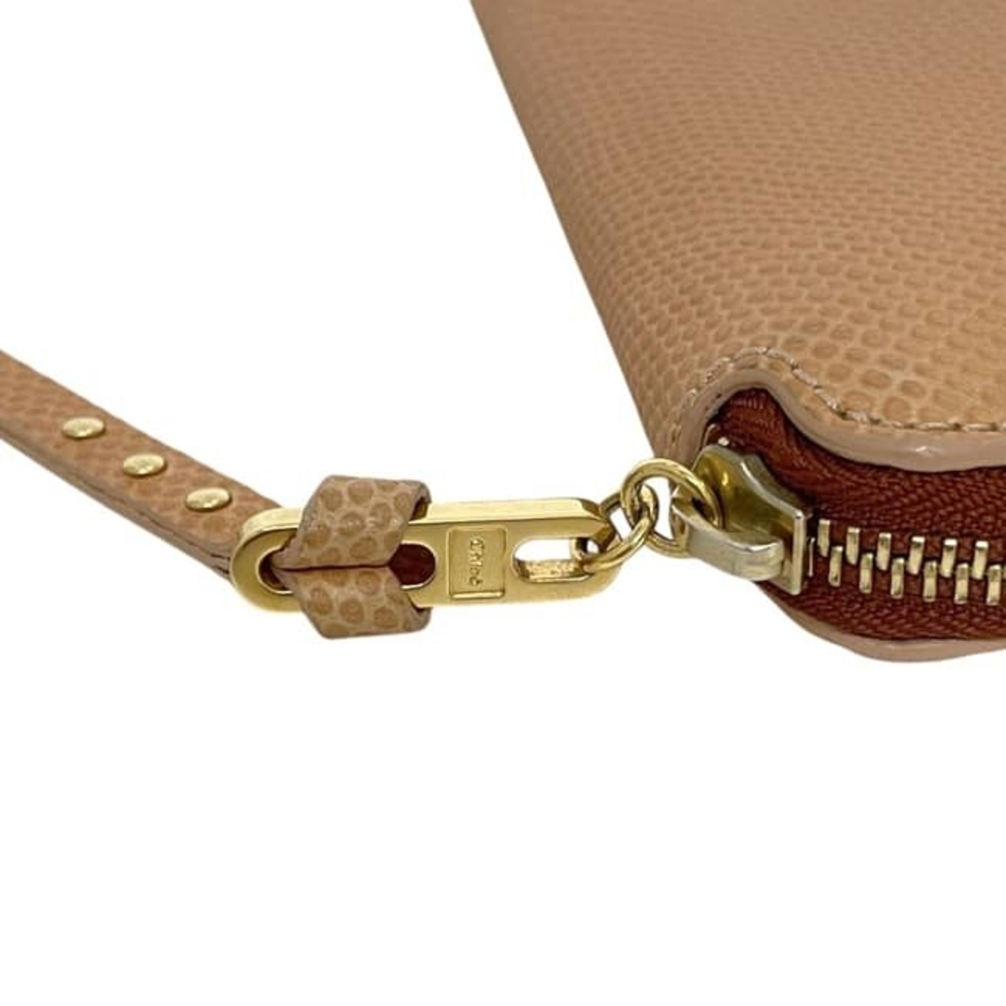 Chloé Beige Leather Long Wallet (Bi-Fold) (Pre-Owned)