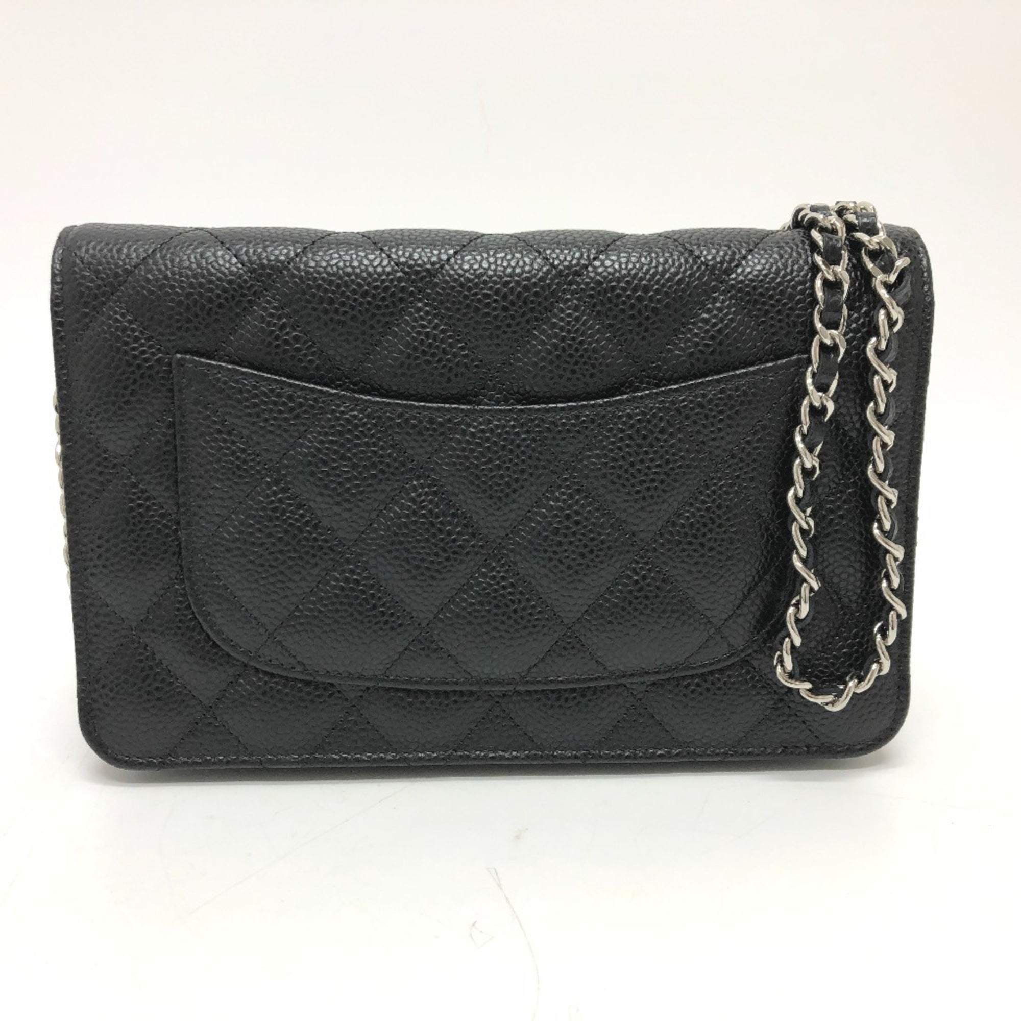 Chanel Black Caviar Leather Shoulder Bag (Pre-Owned)