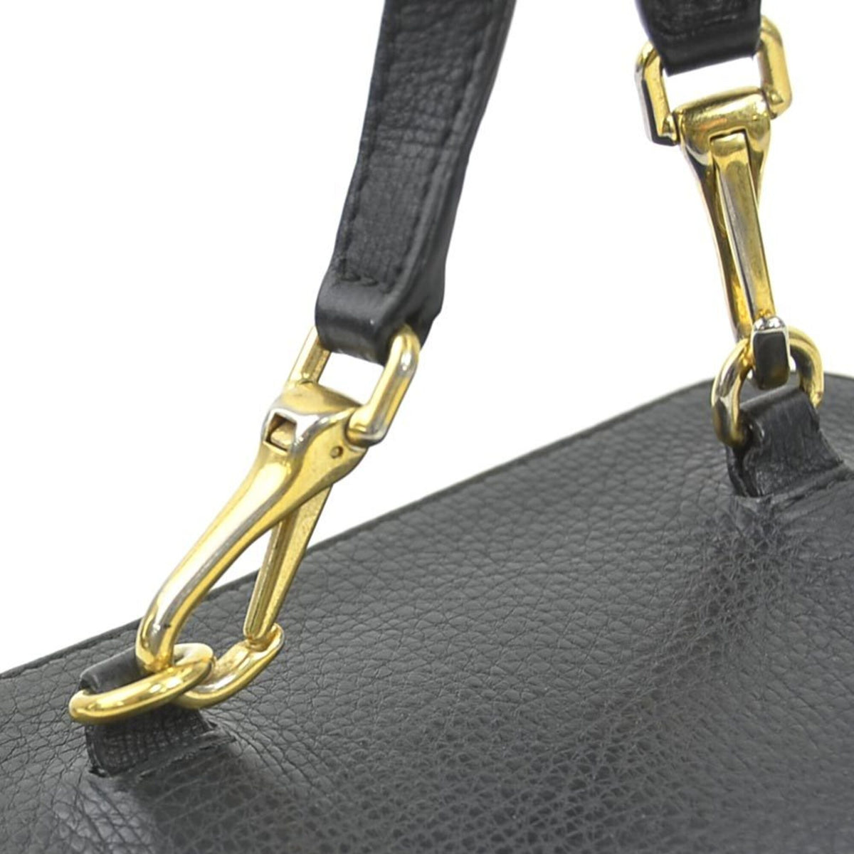 Burberry Black Leather Shoulder Bag (Pre-Owned)