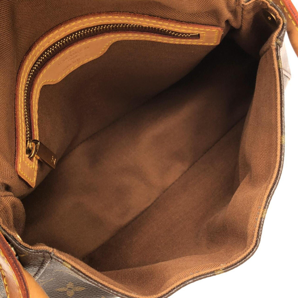 Louis Vuitton Brown Coated Canvas Shoulder Bag (Pre-Owned)