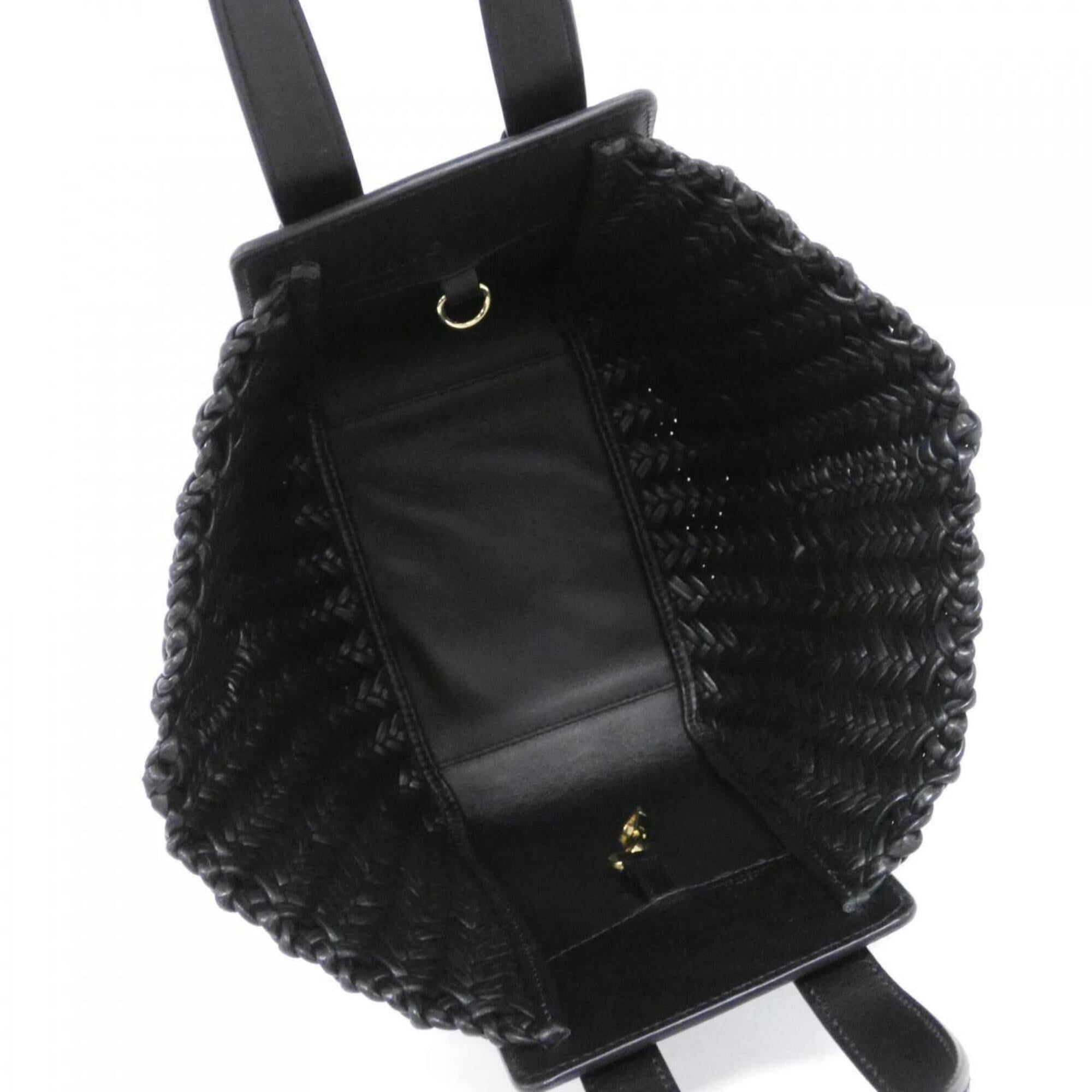 Loewe Black Leather Shoulder Bag (Pre-Owned)