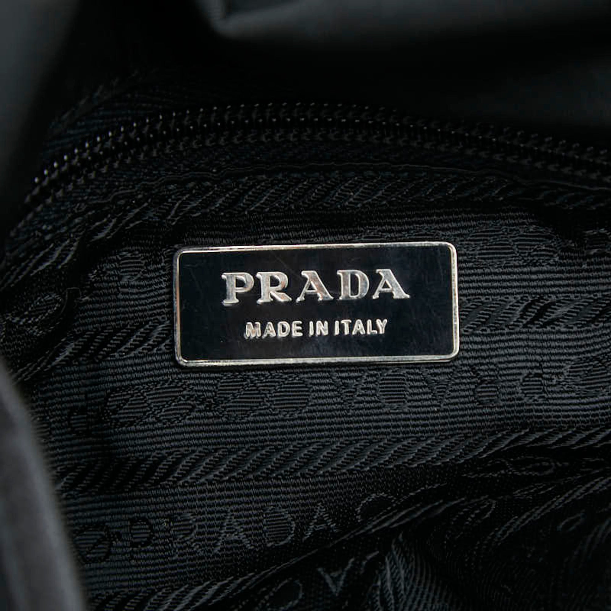 Prada Black Nylon Leather Shoulder Bag (Pre-Owned)