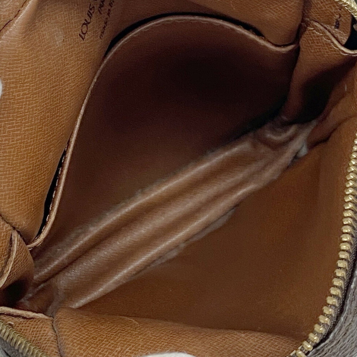 Louis Vuitton Brown Shoulder Bag (Pre-Owned)