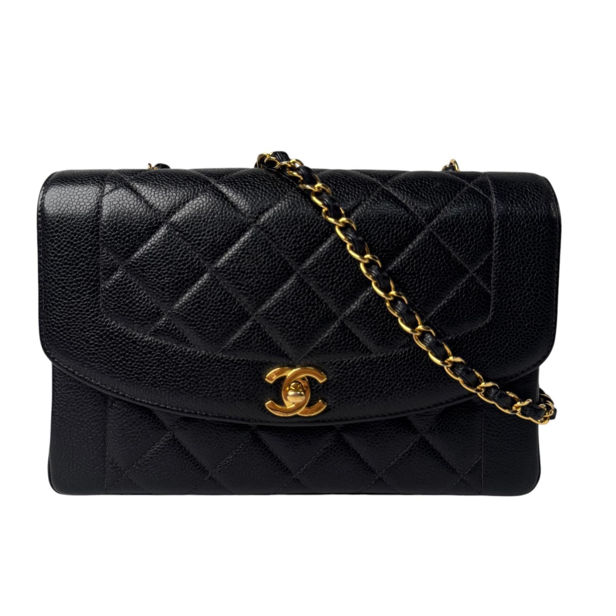 Chanel Black Grained Calfskin Shoulder Bag (Pre-Owned)