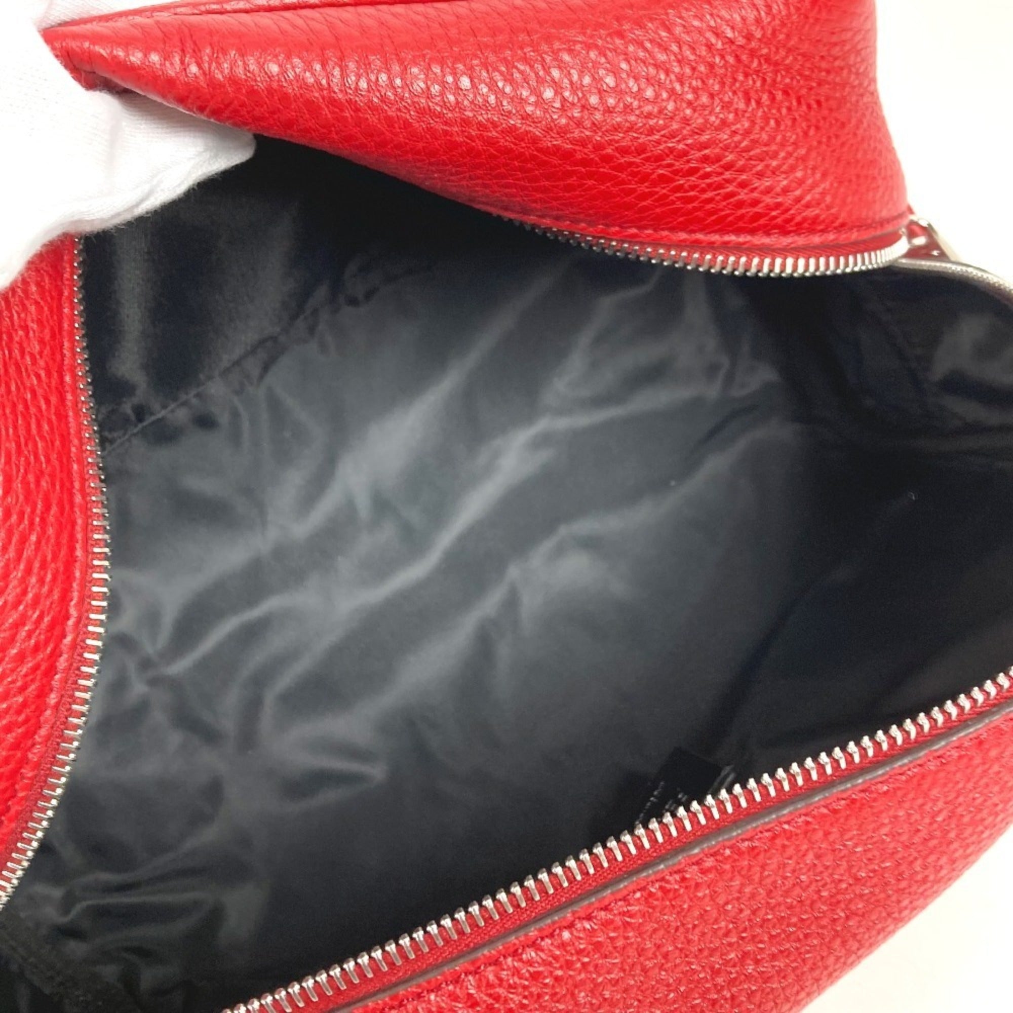 Fendi Red Color Leather Clutch Bag (Pre-Owned)