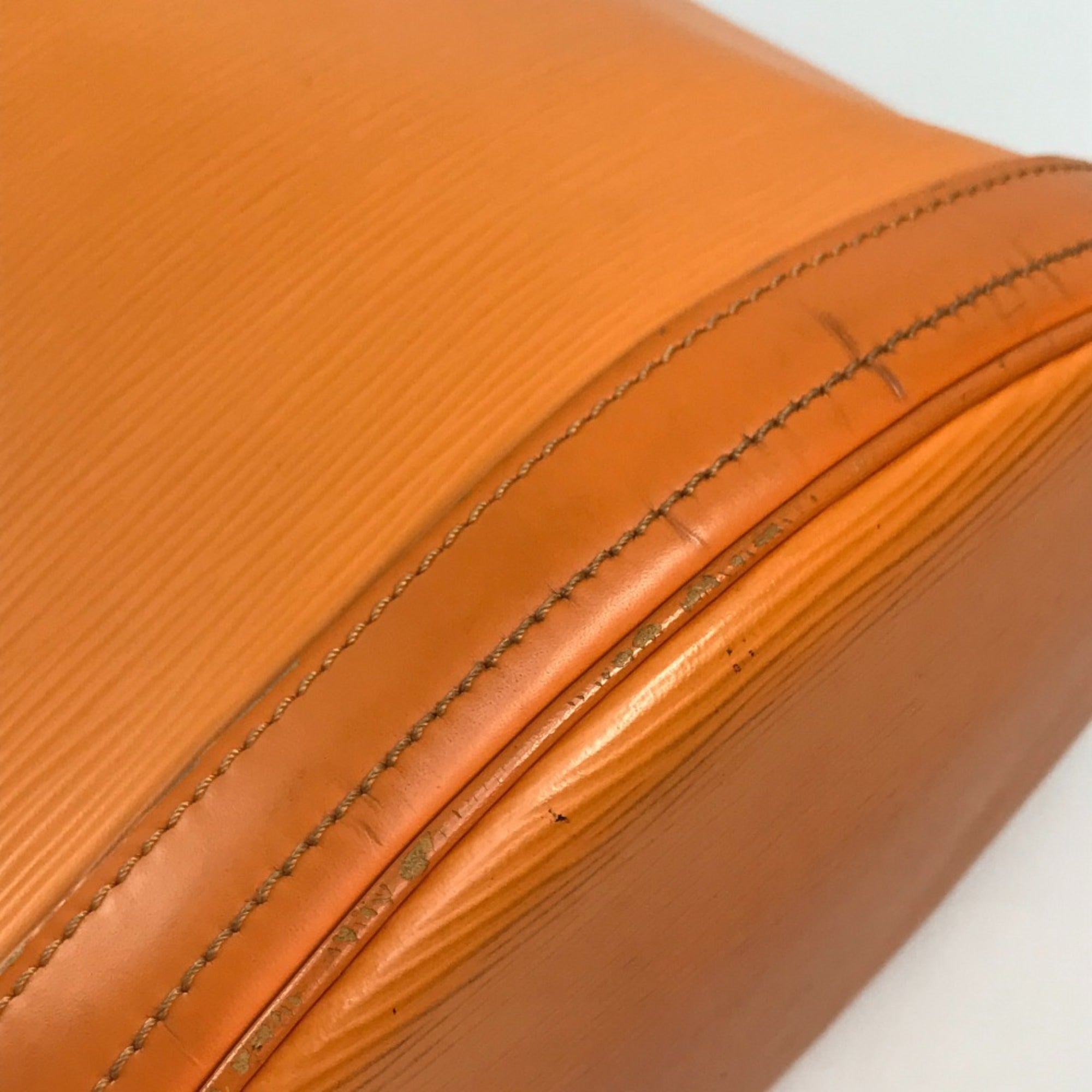 Louis Vuitton Epi Orange Epi Leather Handbag Shoulder Bag Tote Bag (Pre-Owned)