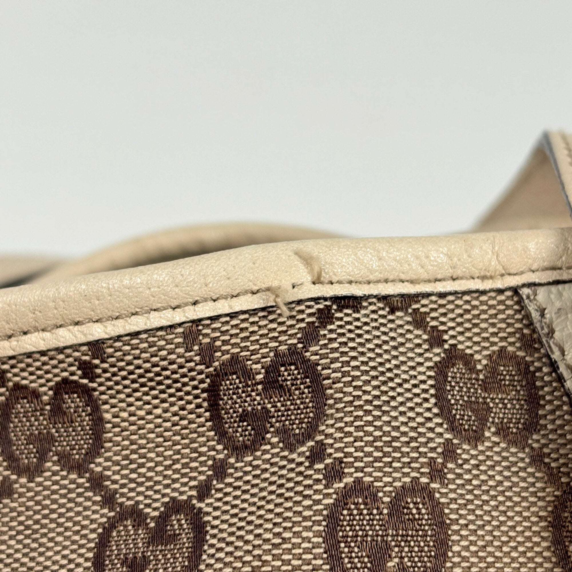 Gucci Brown Ivory Gg Canvas Shoulder Bag Tote Bag (Pre-Owned)