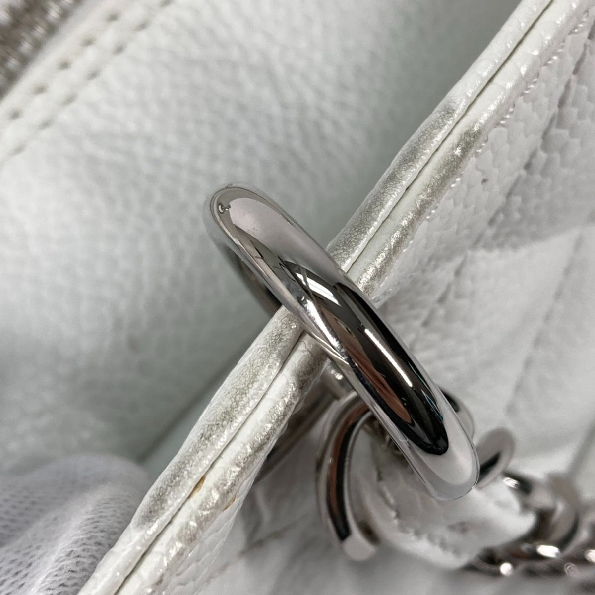 Chanel Matelasse Silver White Caviar Leather Shoulder Bag Tote Bag (Pre-Owned)