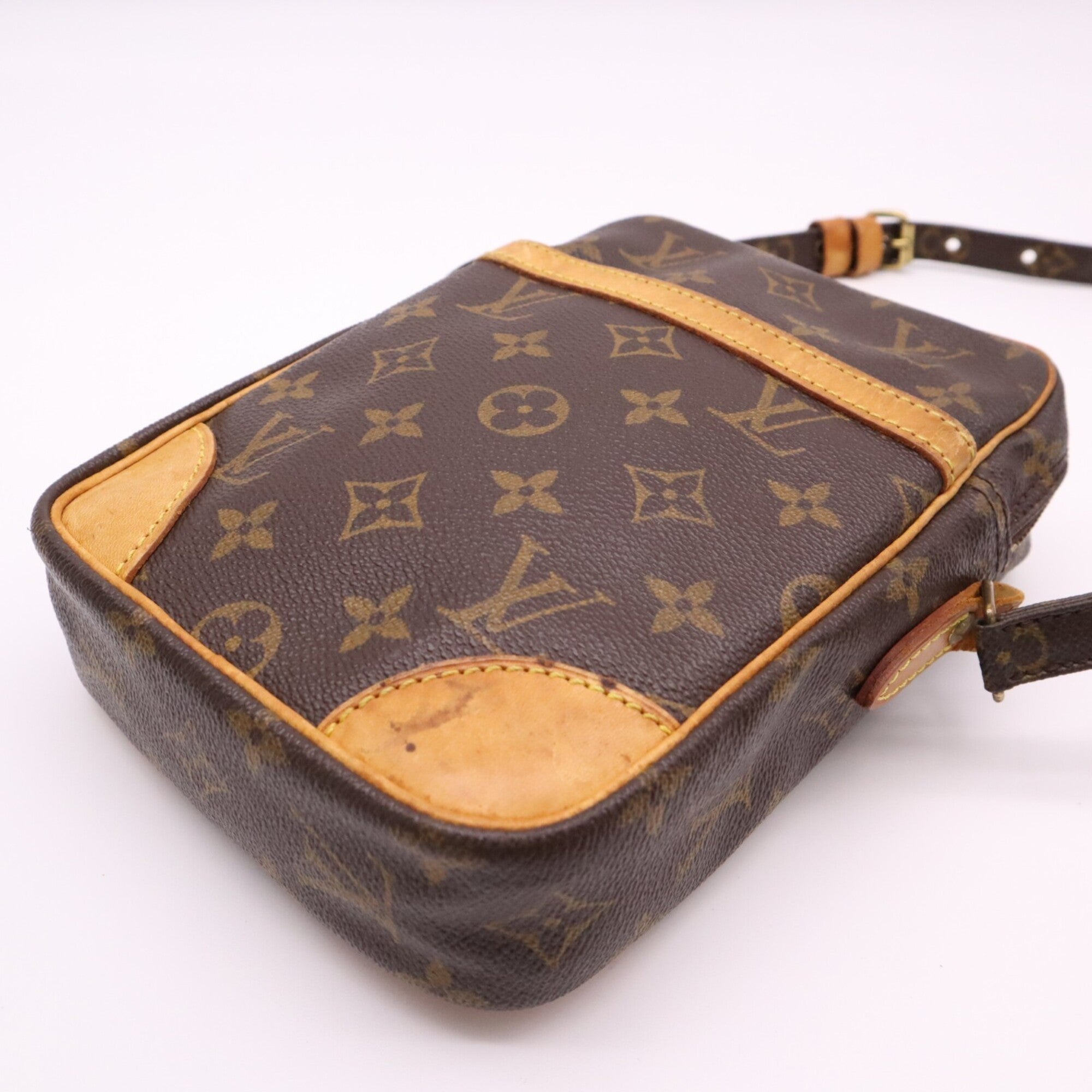 Louis Vuitton Beige Brown Coated Canvas Leather Shoulder Bag (Pre-Owned)