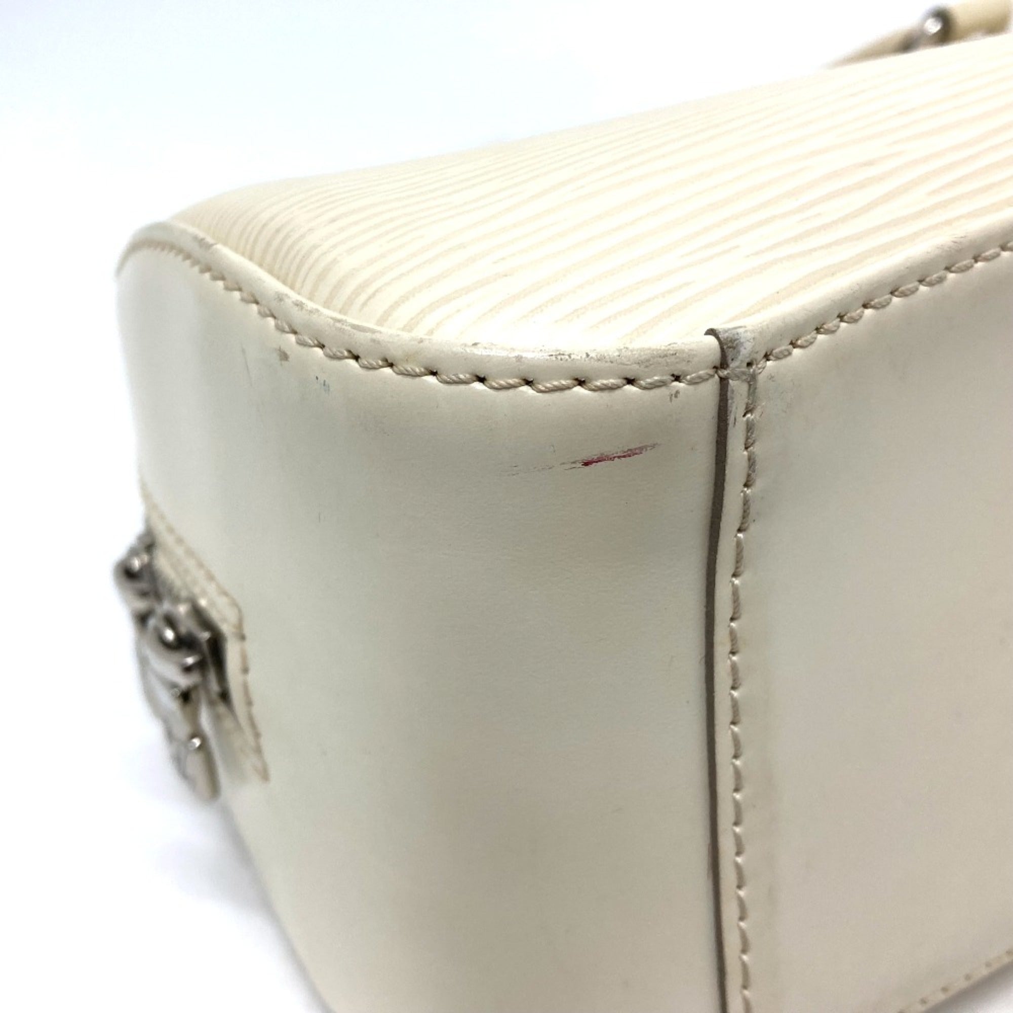 Louis Vuitton White Leather Handbag (Pre-Owned)