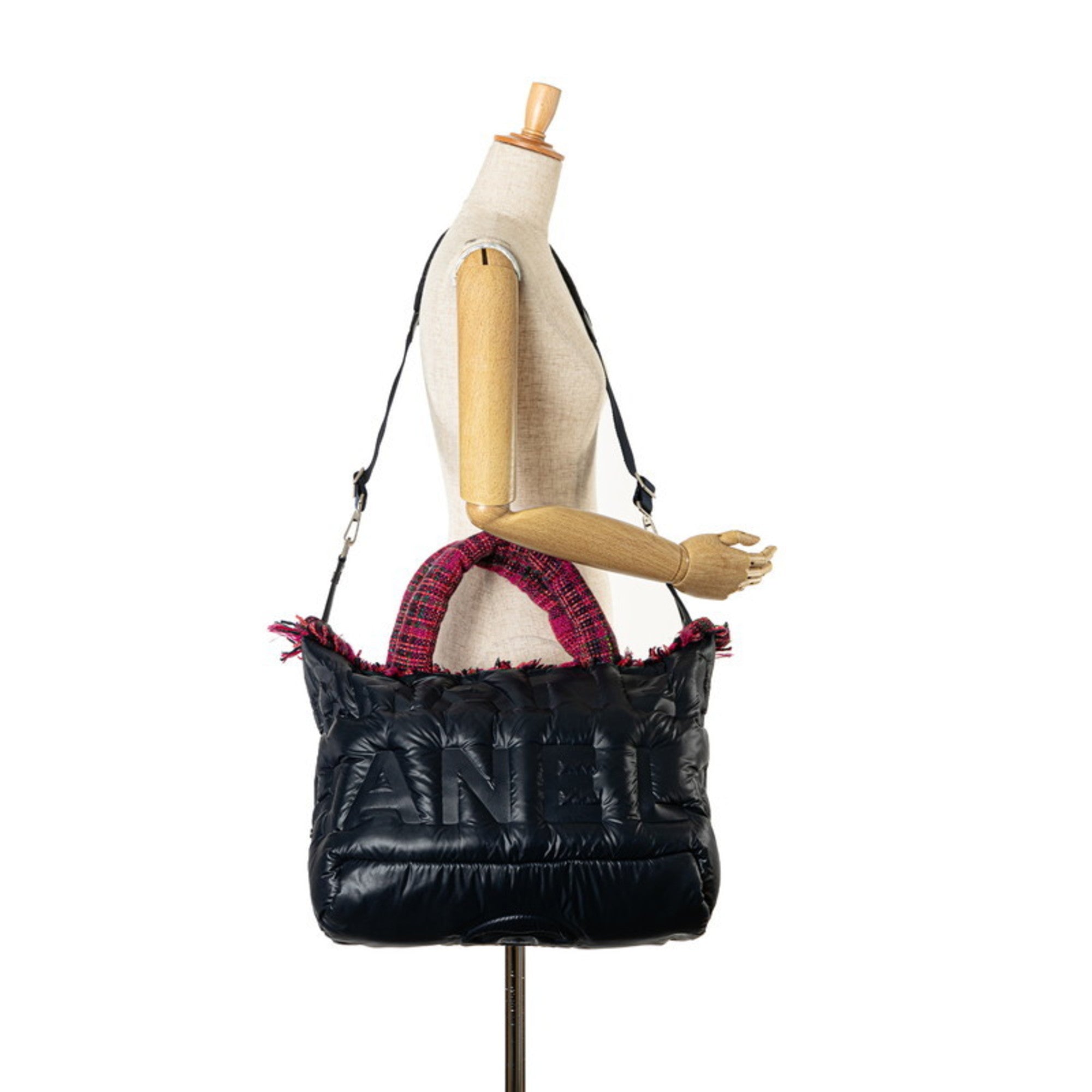 Chanel Navy Pink Nylon Wool Handbag Shoulder Bag (Pre-Owned)