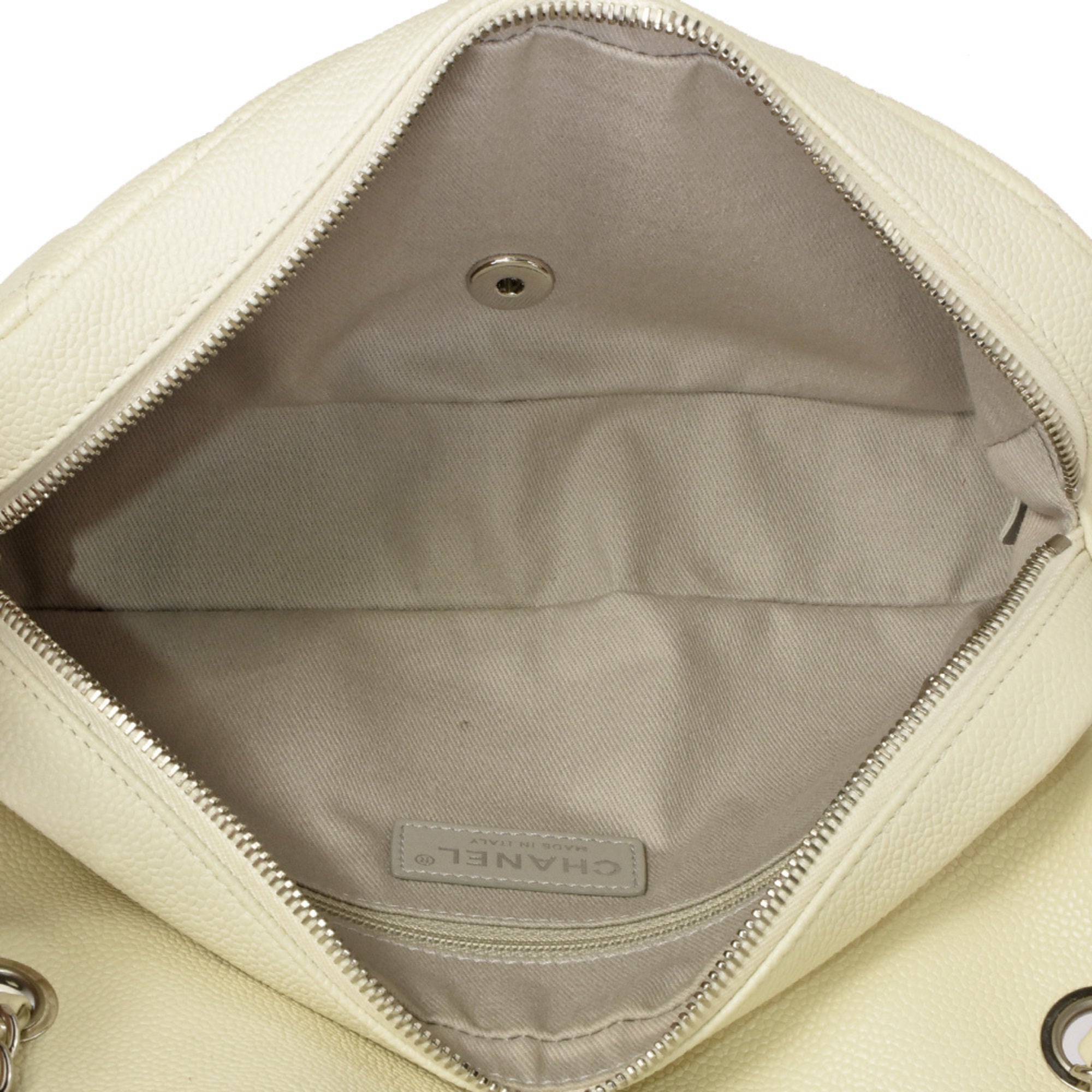 Chanel Off-White Grained Calfskin Shoulder Bag (Pre-Owned)