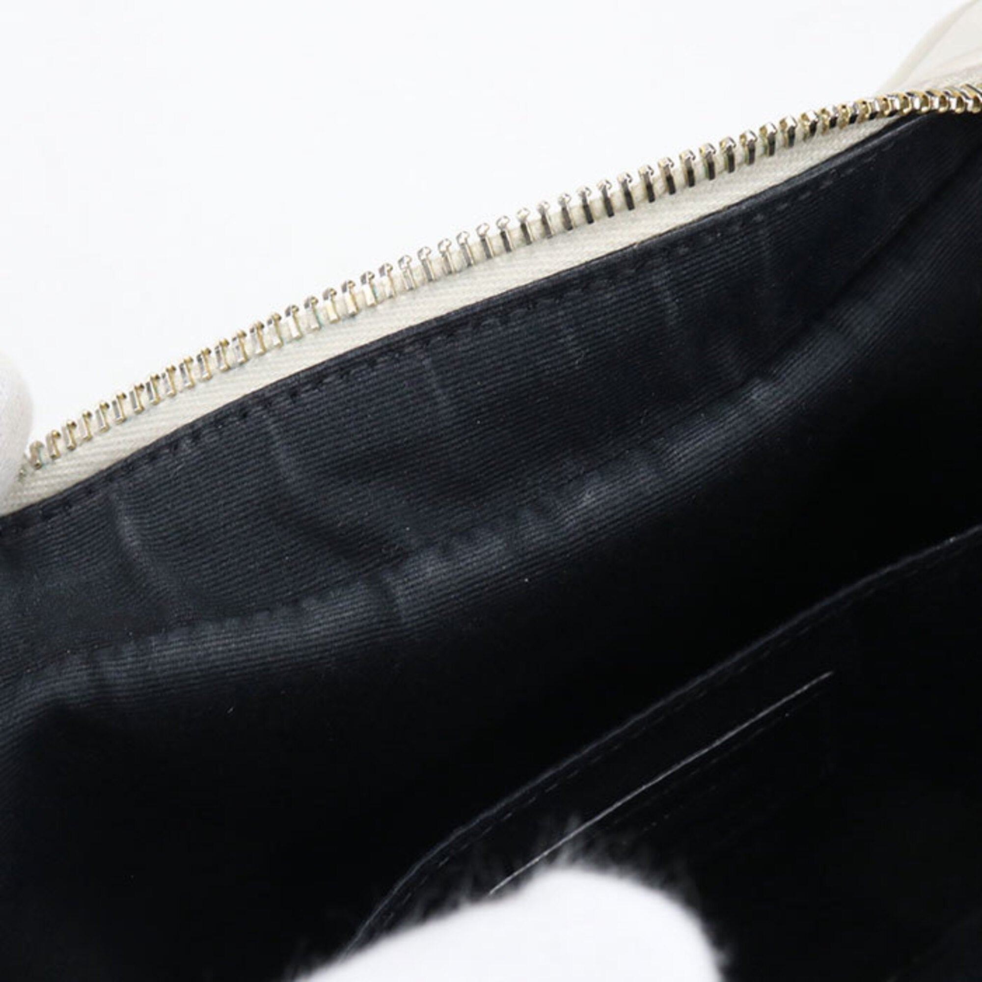 Saint Laurent White Leather Shoulder Bag (Pre-Owned)