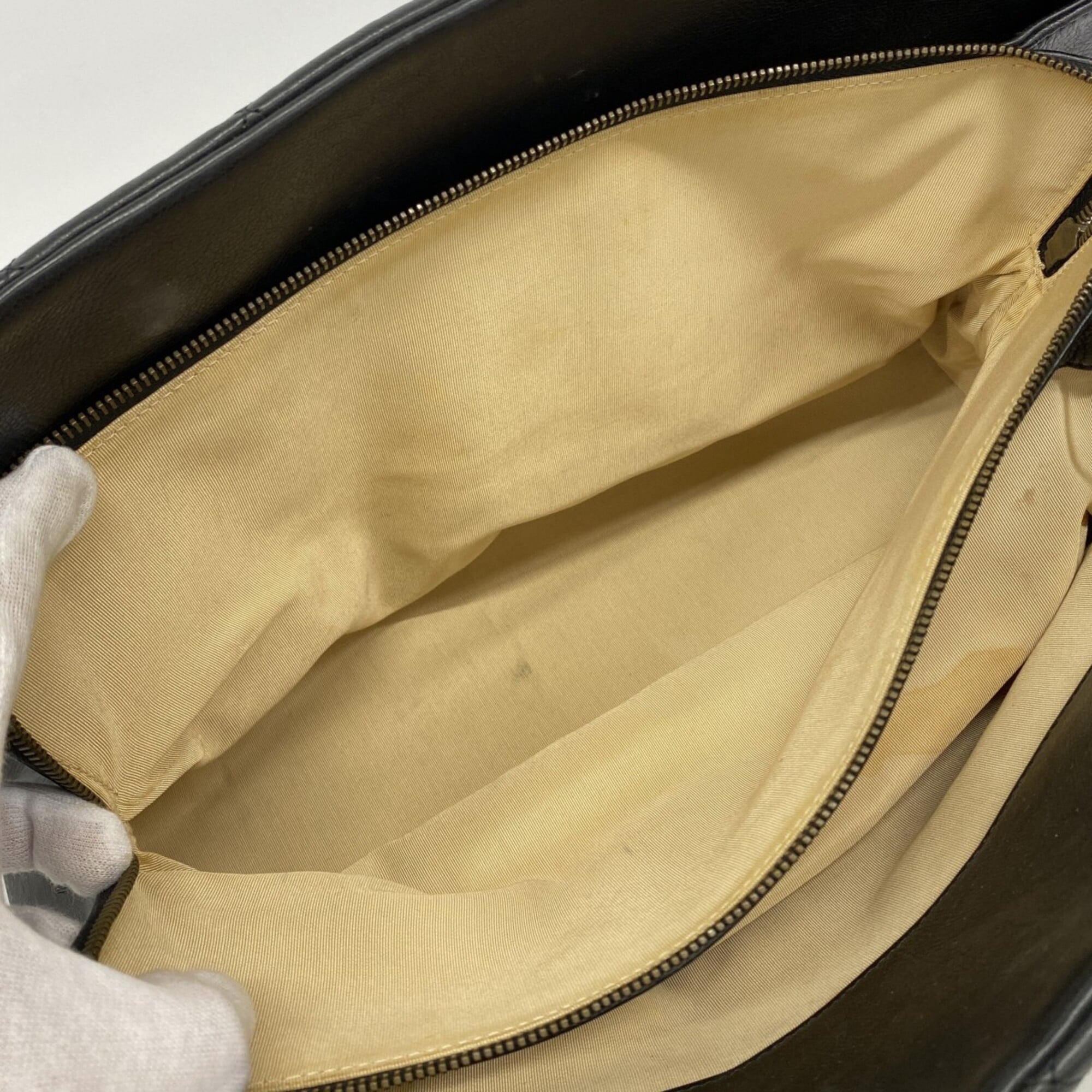 Chanel Black Leather Tote Bag (Pre-Owned)