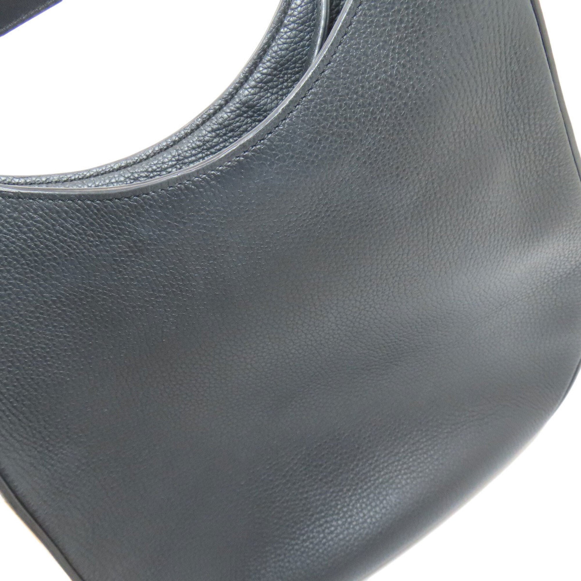 Tod's Black Leather Shoulder Bag (Pre-Owned)