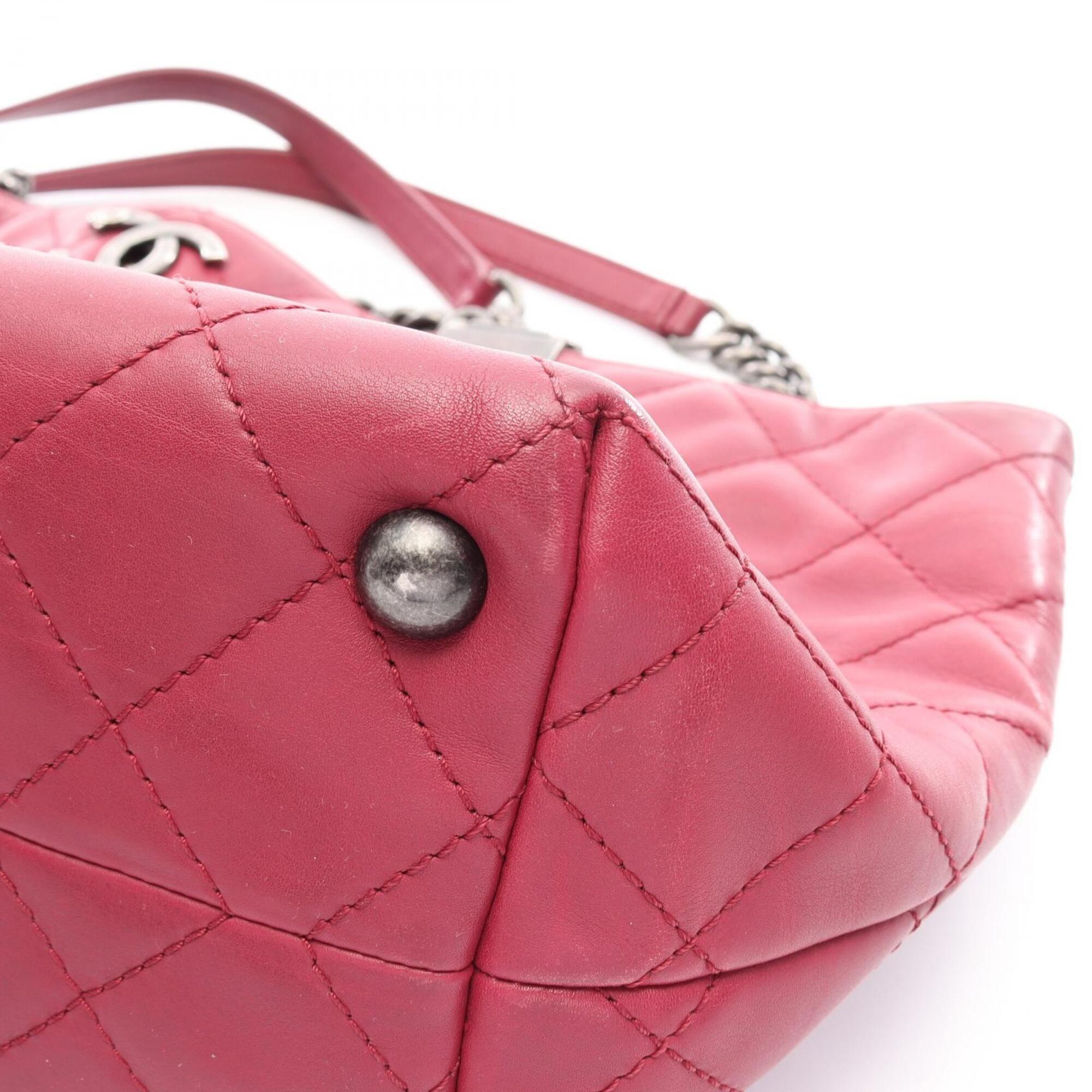 Chanel Pink Leather Handbag Tote Bag (Pre-Owned)