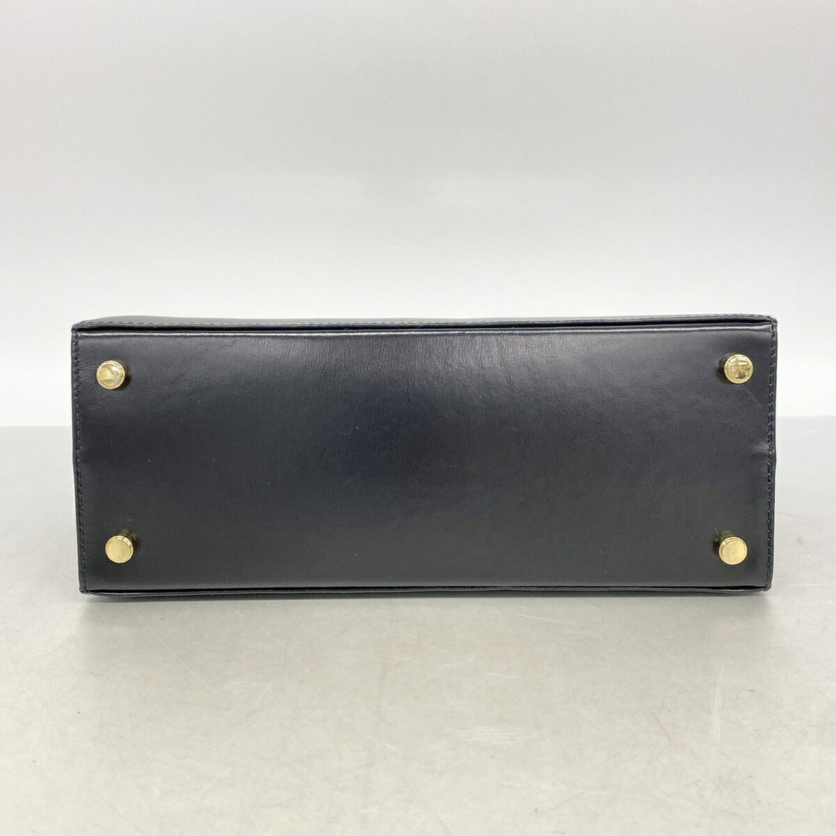 Salvatore Ferragamo Black Leather Handbag (Pre-Owned)
