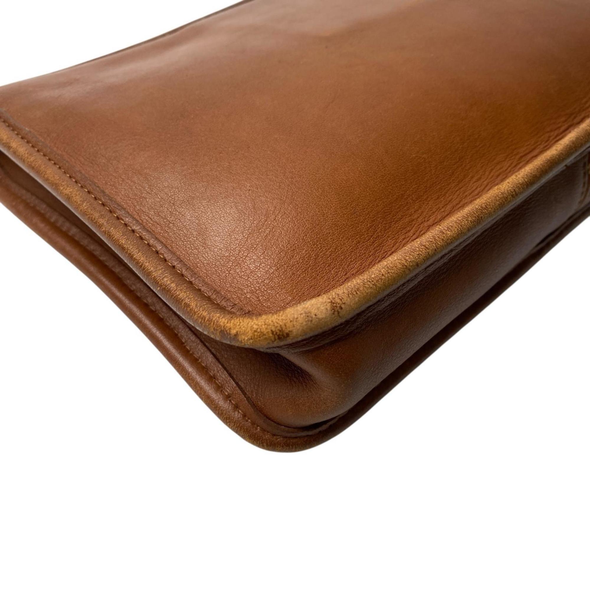 Coach Brown Leather Clutch Bag (Pre-Owned)