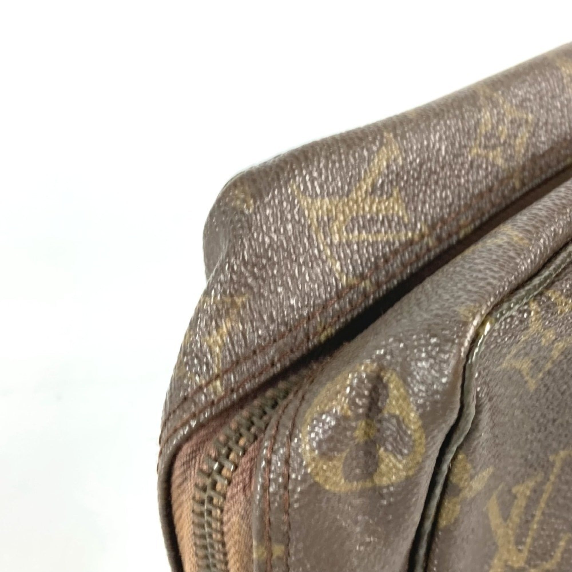 Louis Vuitton Brown Monogram Monogram Pouch (Pre-Owned)