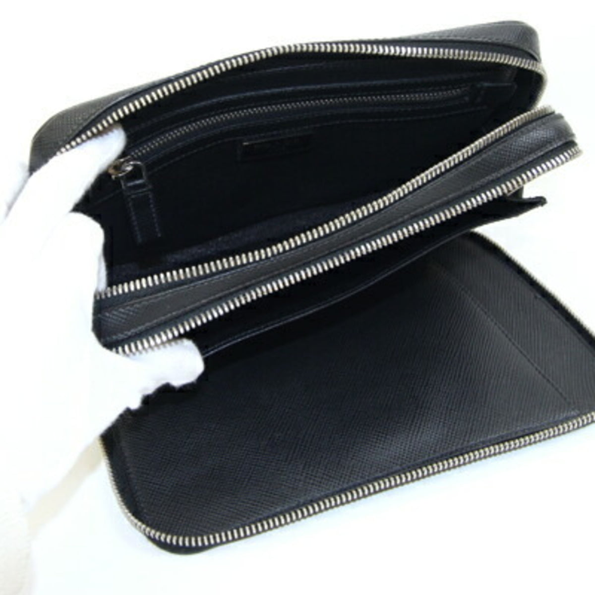 Prada Black Leather Clutch Bag (Pre-Owned)