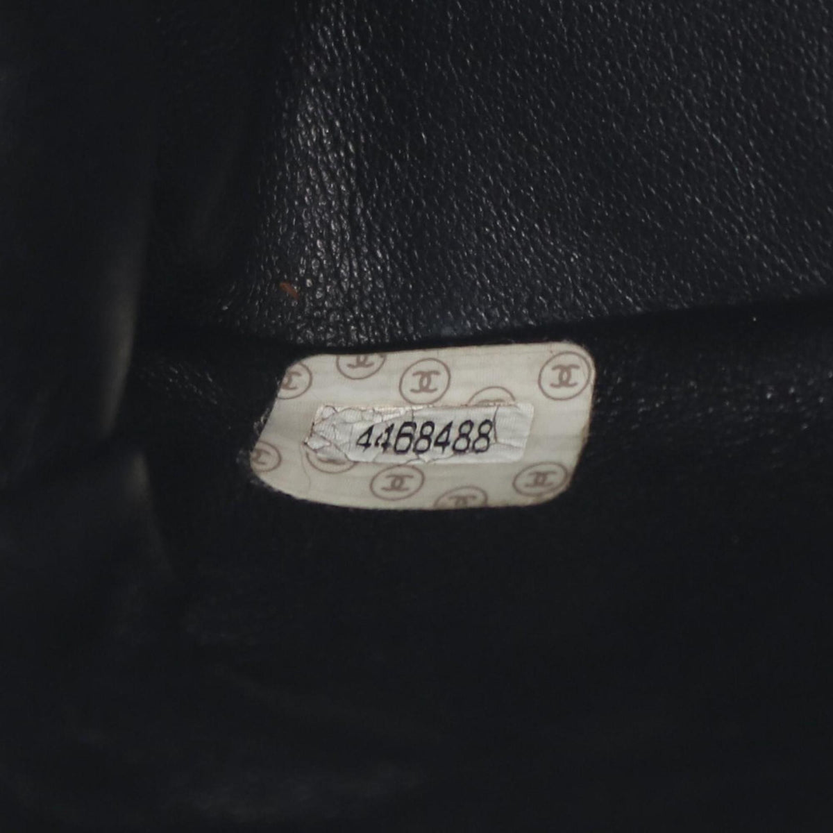 Chanel Matelasse Black Leather Handbag Shoulder Bag (Pre-Owned)