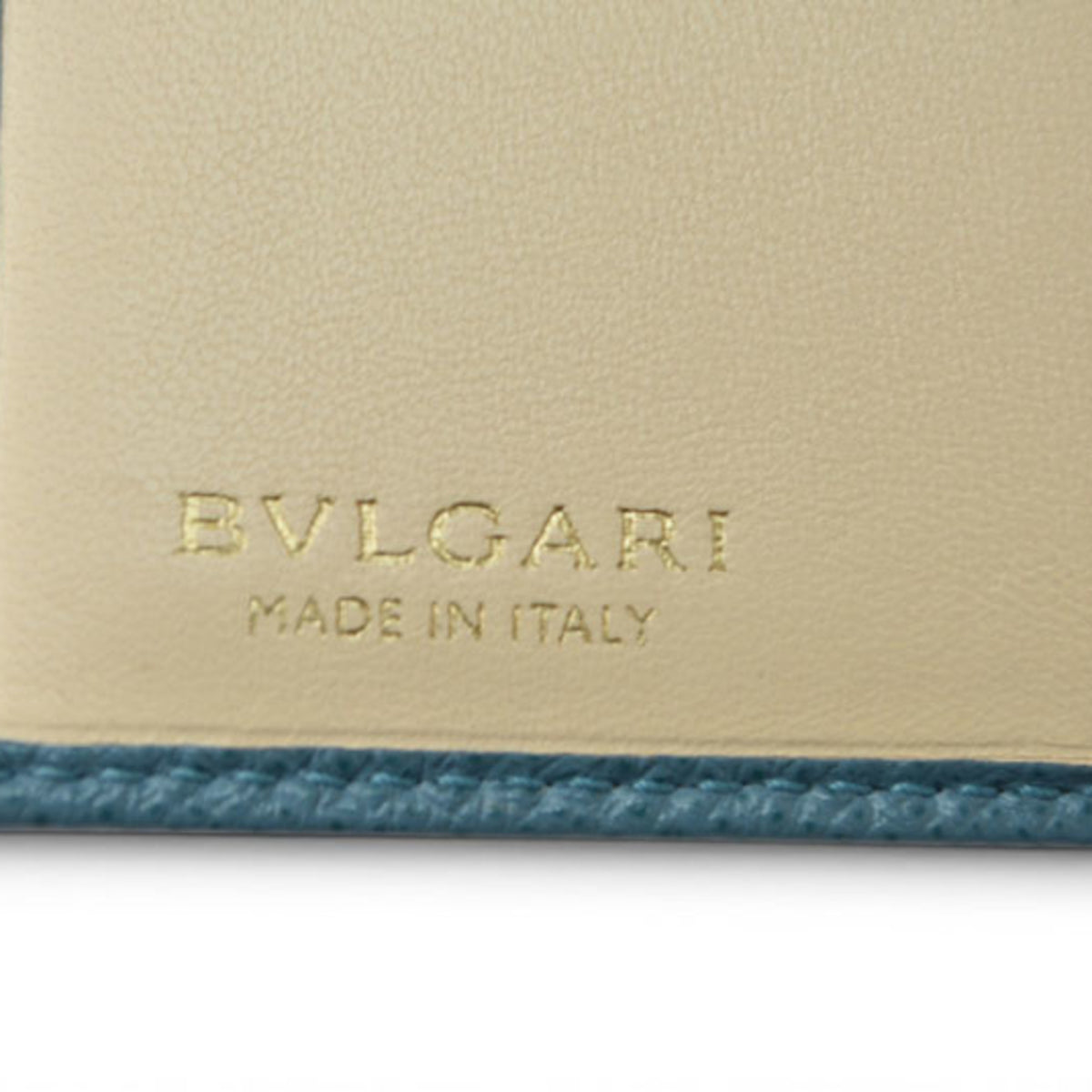 Bvlgari Bvlgari Bvlgari Blue Turquoise Leather Wallet (Tri-Fold) (Pre-Owned)
